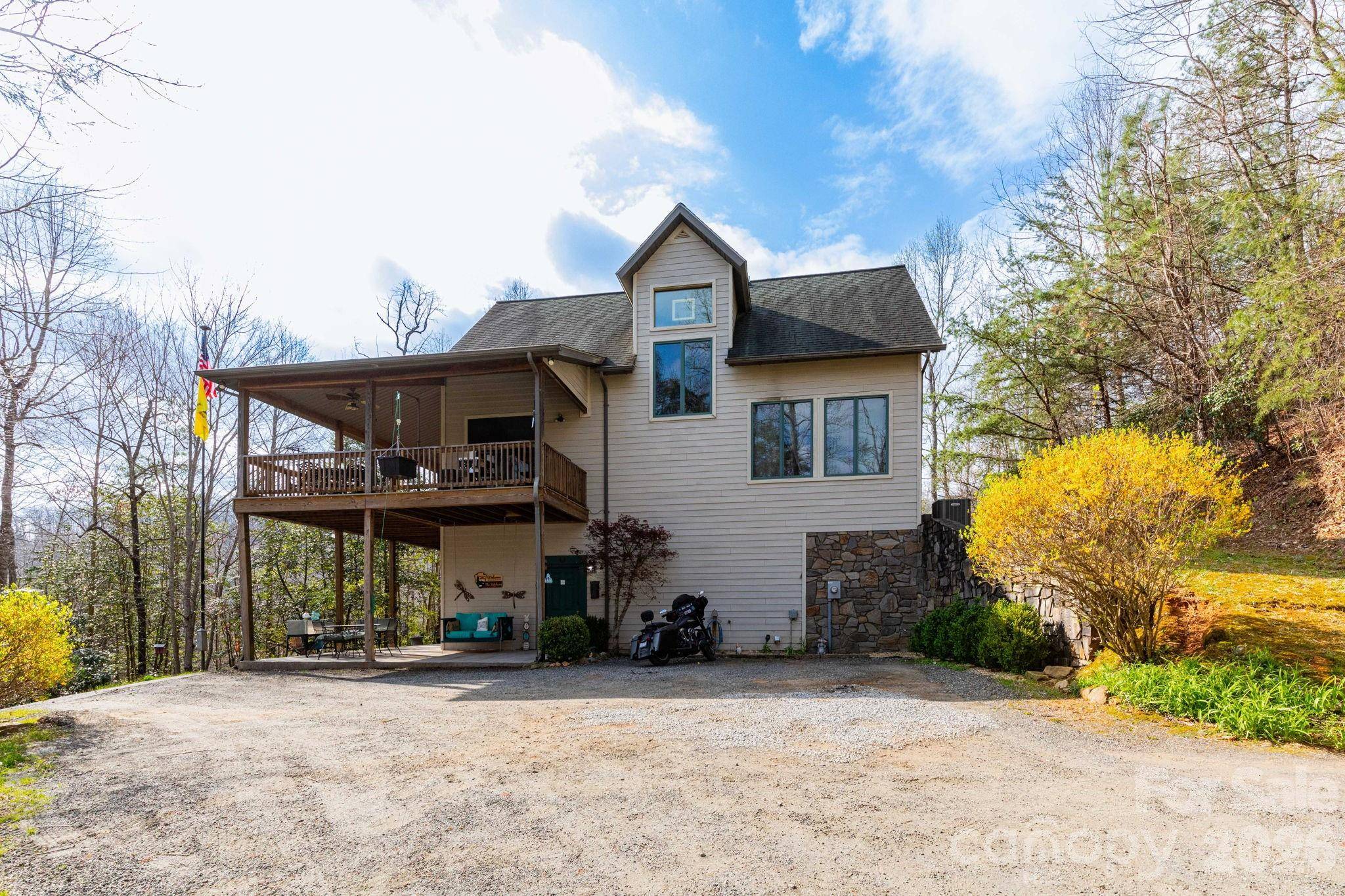 75 mypie DR, Sylva, NC 28779