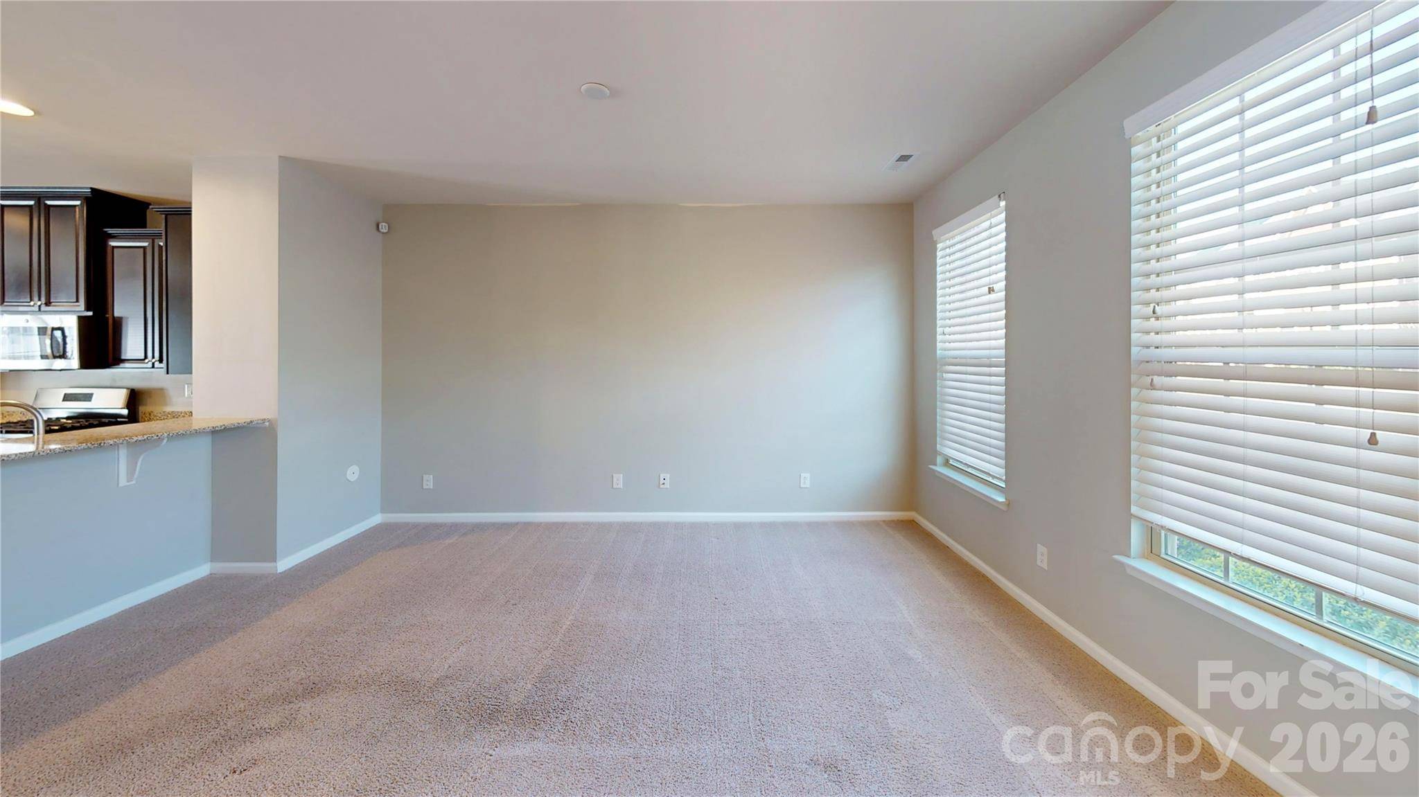 1637 Fleetwood DR, Charlotte, NC 28208