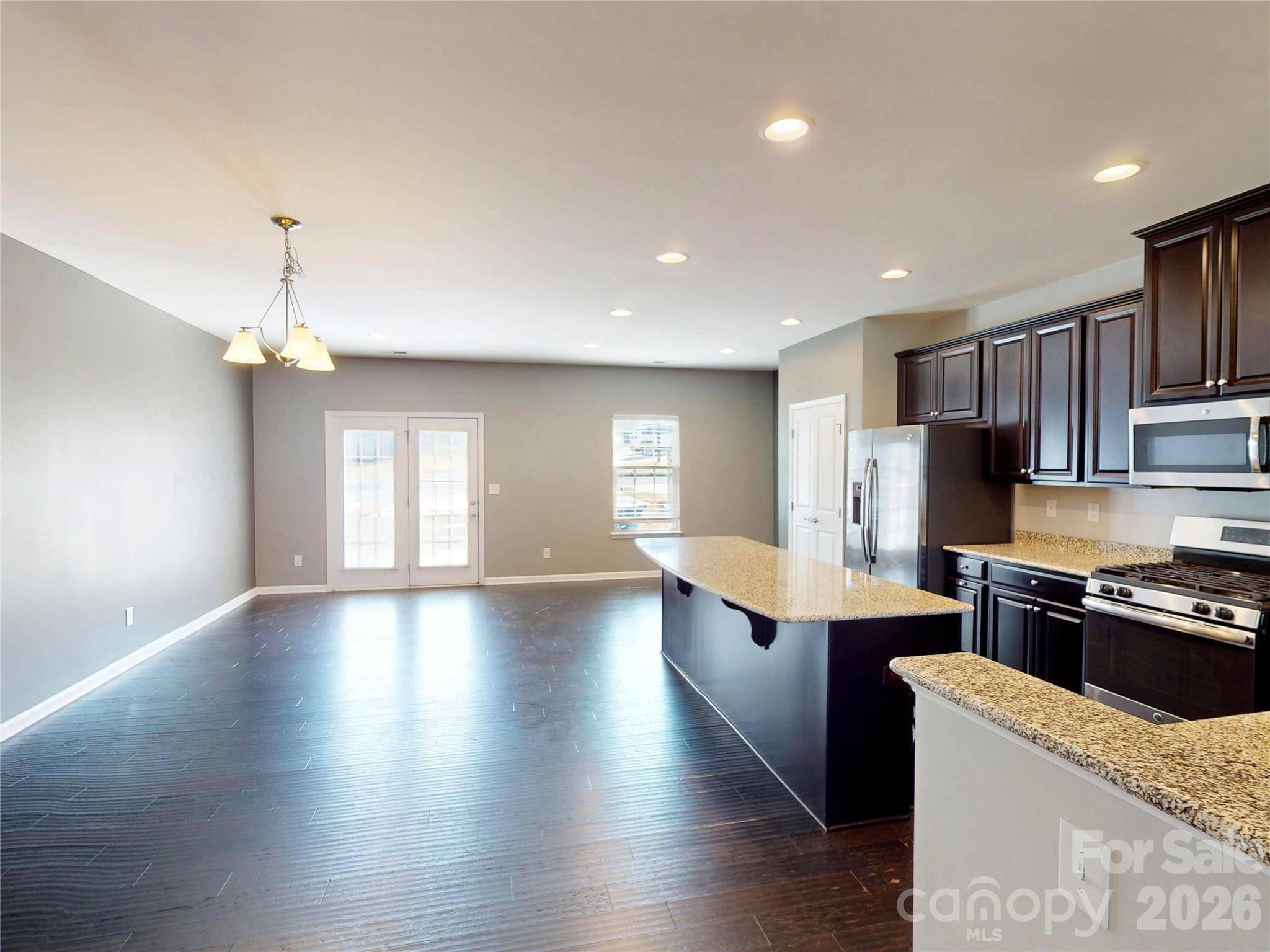 1637 Fleetwood DR, Charlotte, NC 28208