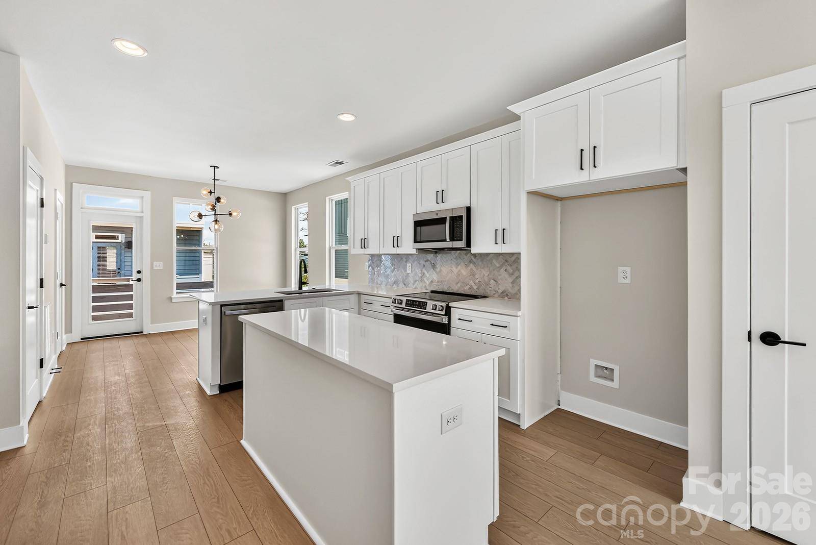 150 Red Azalea LN #27, Charlotte, NC 28217