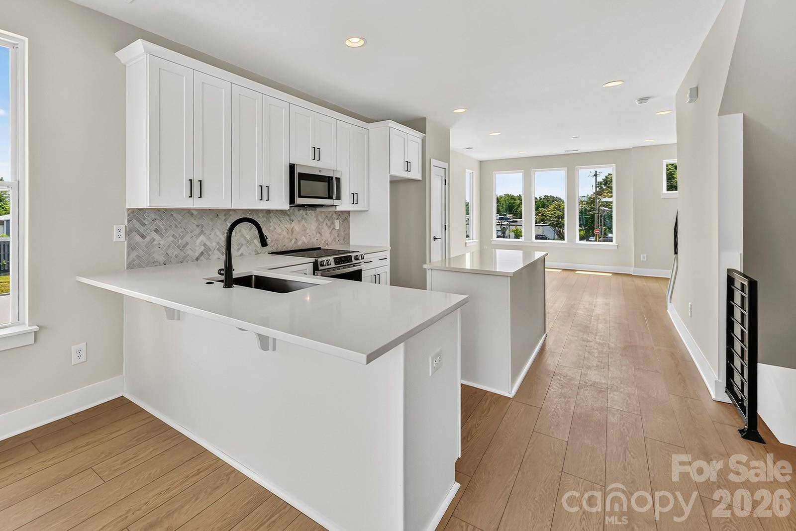 150 Red Azalea LN #27, Charlotte, NC 28217