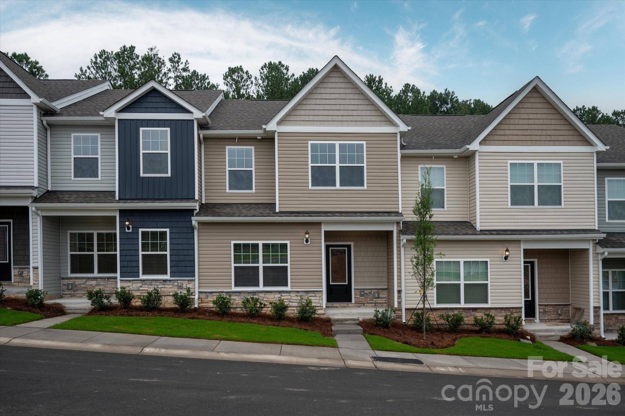 1241 Signal AVE, Gastonia, NC 28052