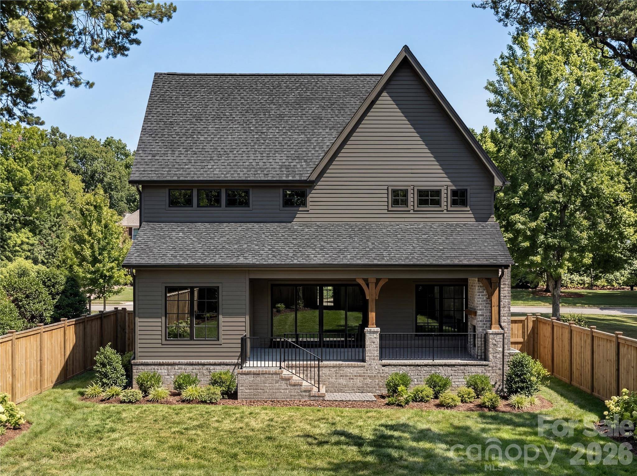 1646 Arnold DR, Charlotte, NC 28205