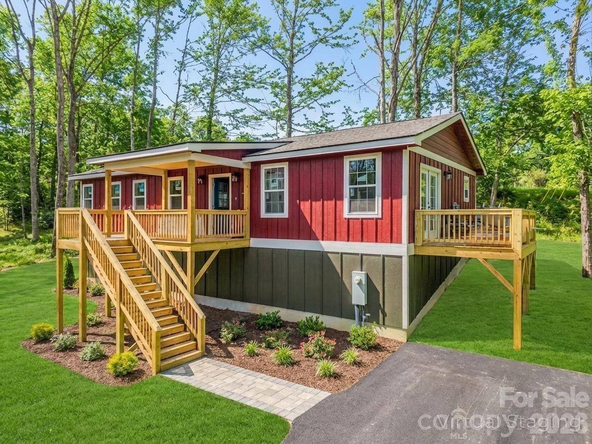 1458 Pickens HWY, Rosman, NC 28772