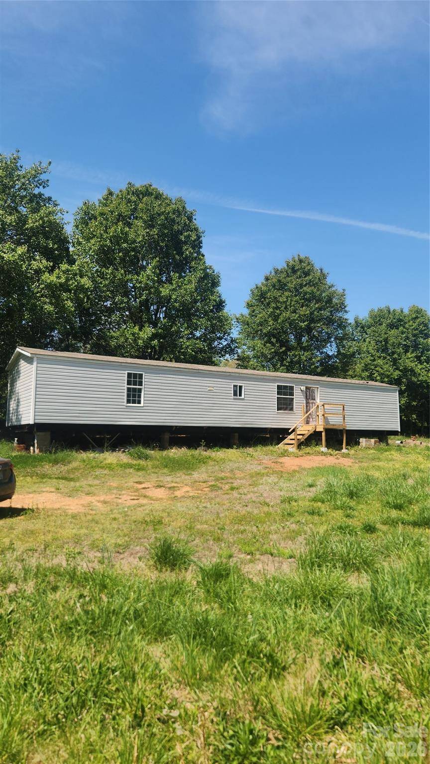 802 W 15th ST, Newton, NC 28658