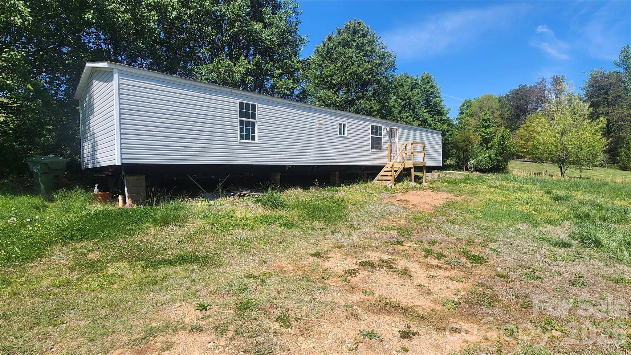 802 W 15th ST, Newton, NC 28658