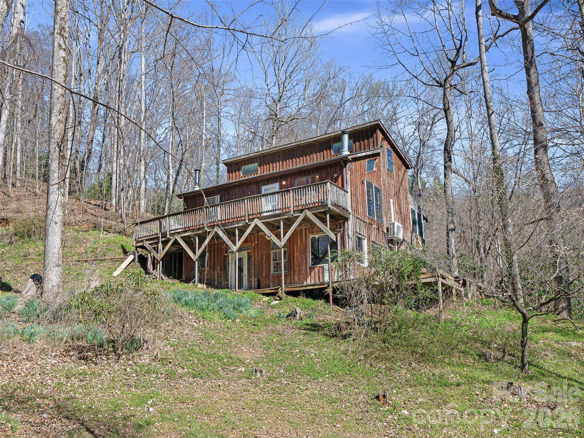 966 Waites Hollifield RD, Marion, NC 28752