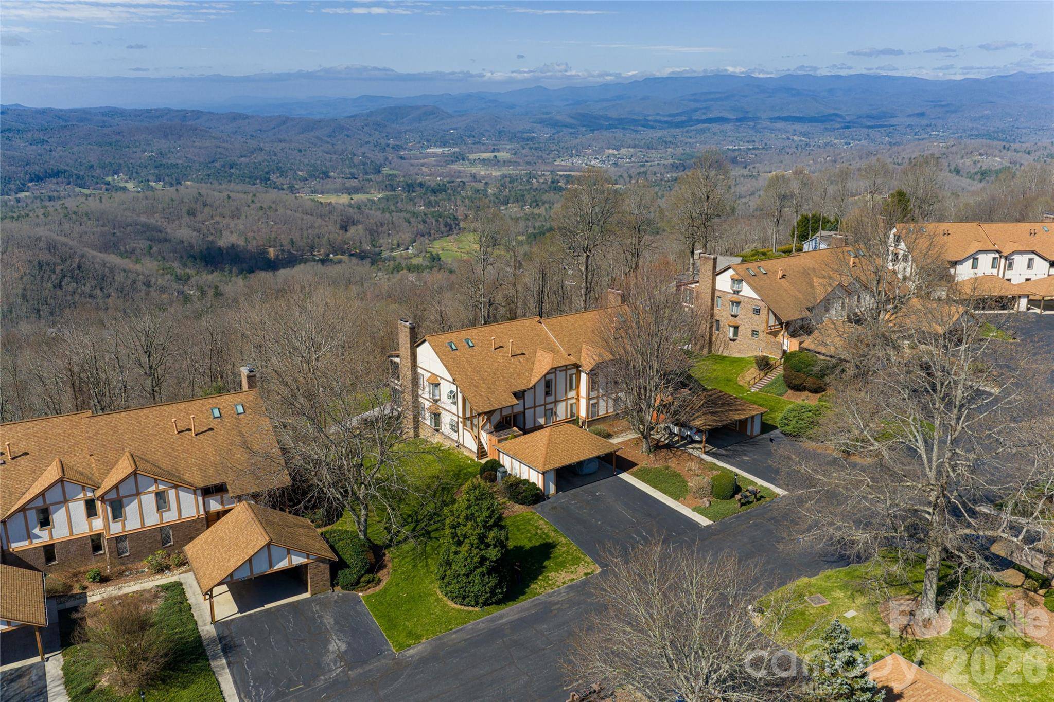 1203 Fleetwood PLZ, Hendersonville, NC 28739