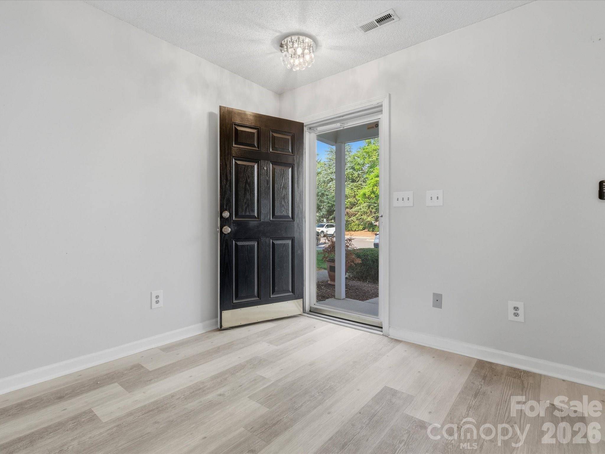 2940 Mayer House CT, Charlotte, NC 28214