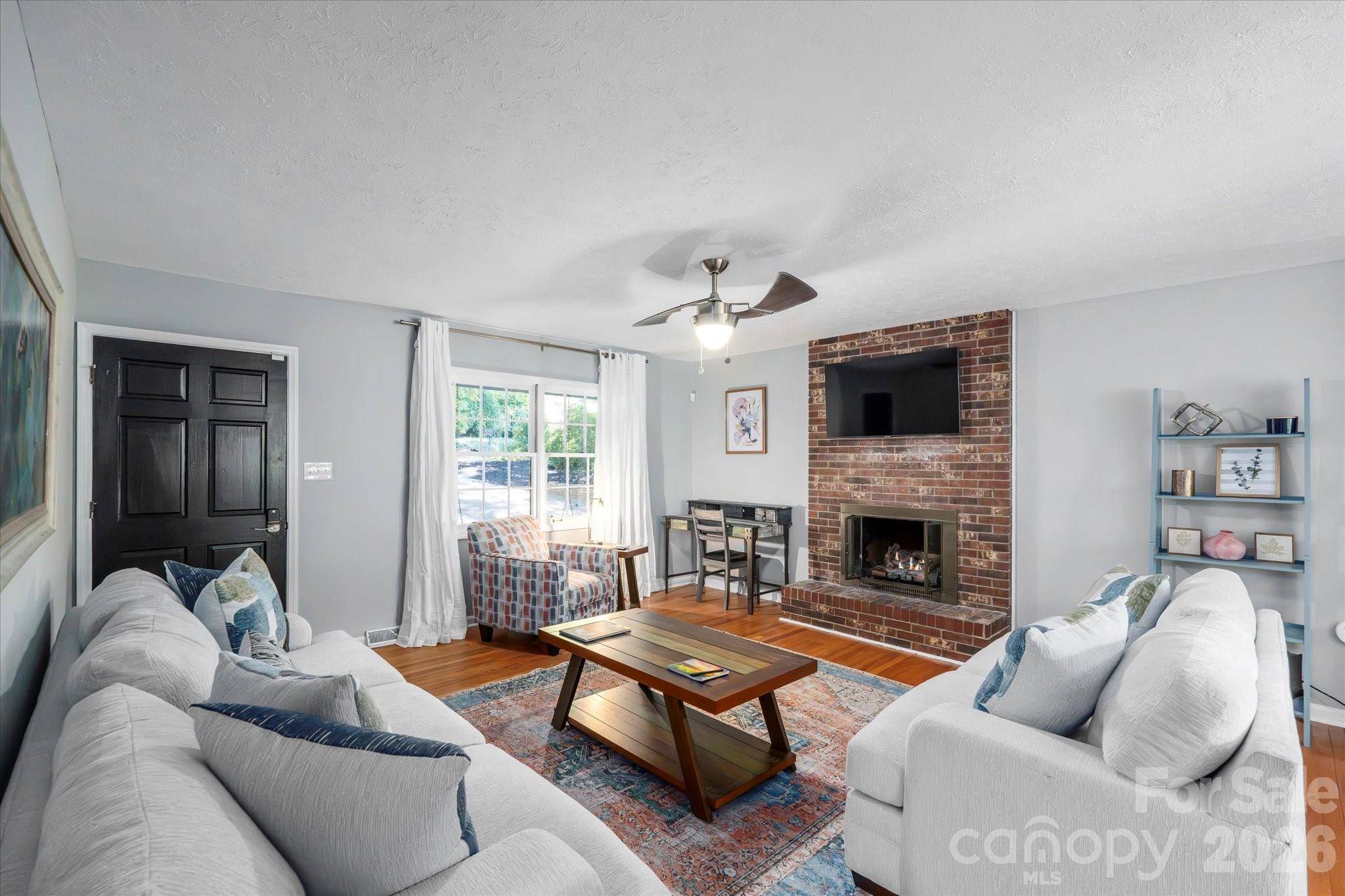 23 Springwood DR, Asheville, NC 28805