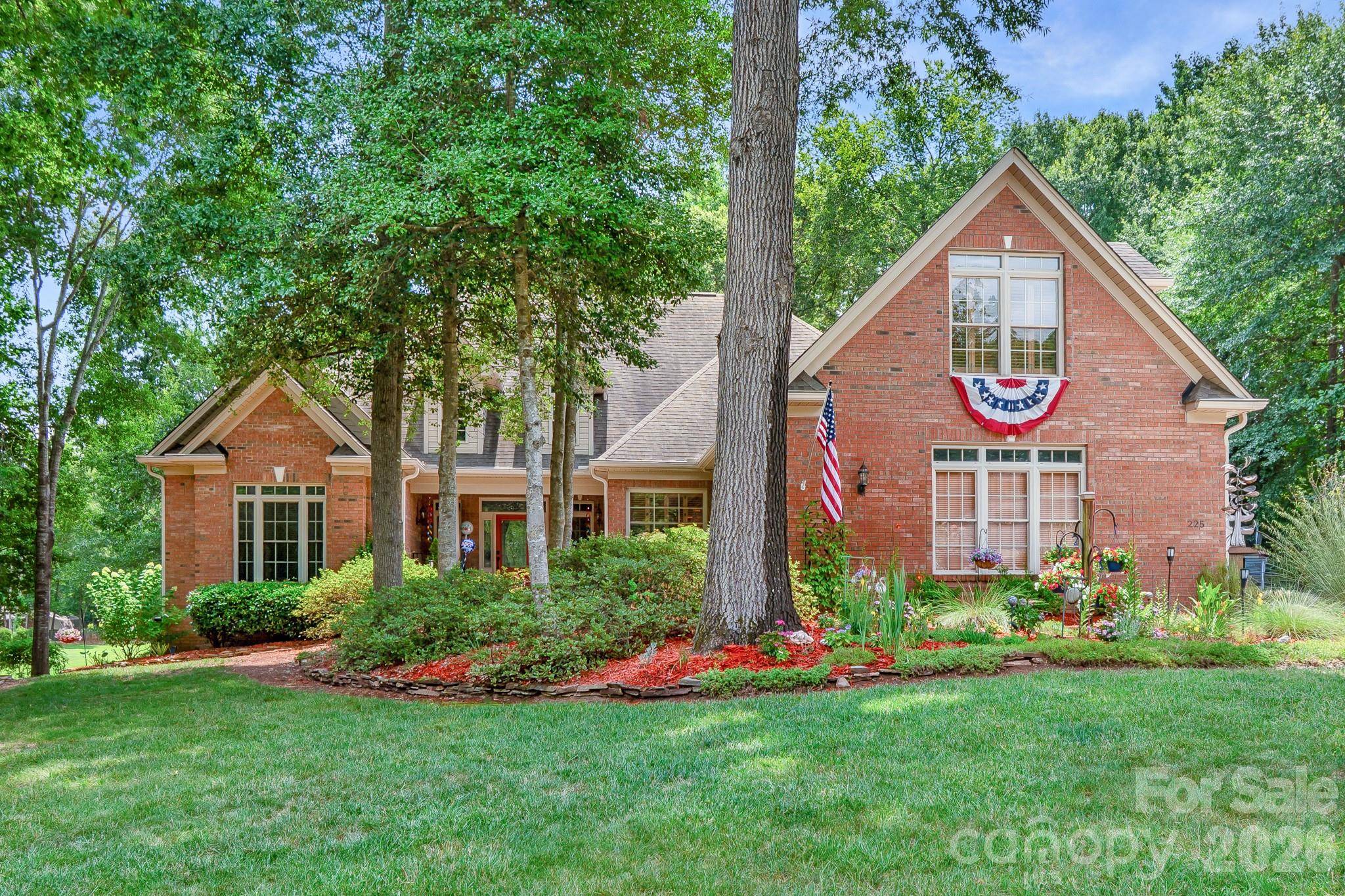 225 Highland Forest DR, Clover, SC 29710
