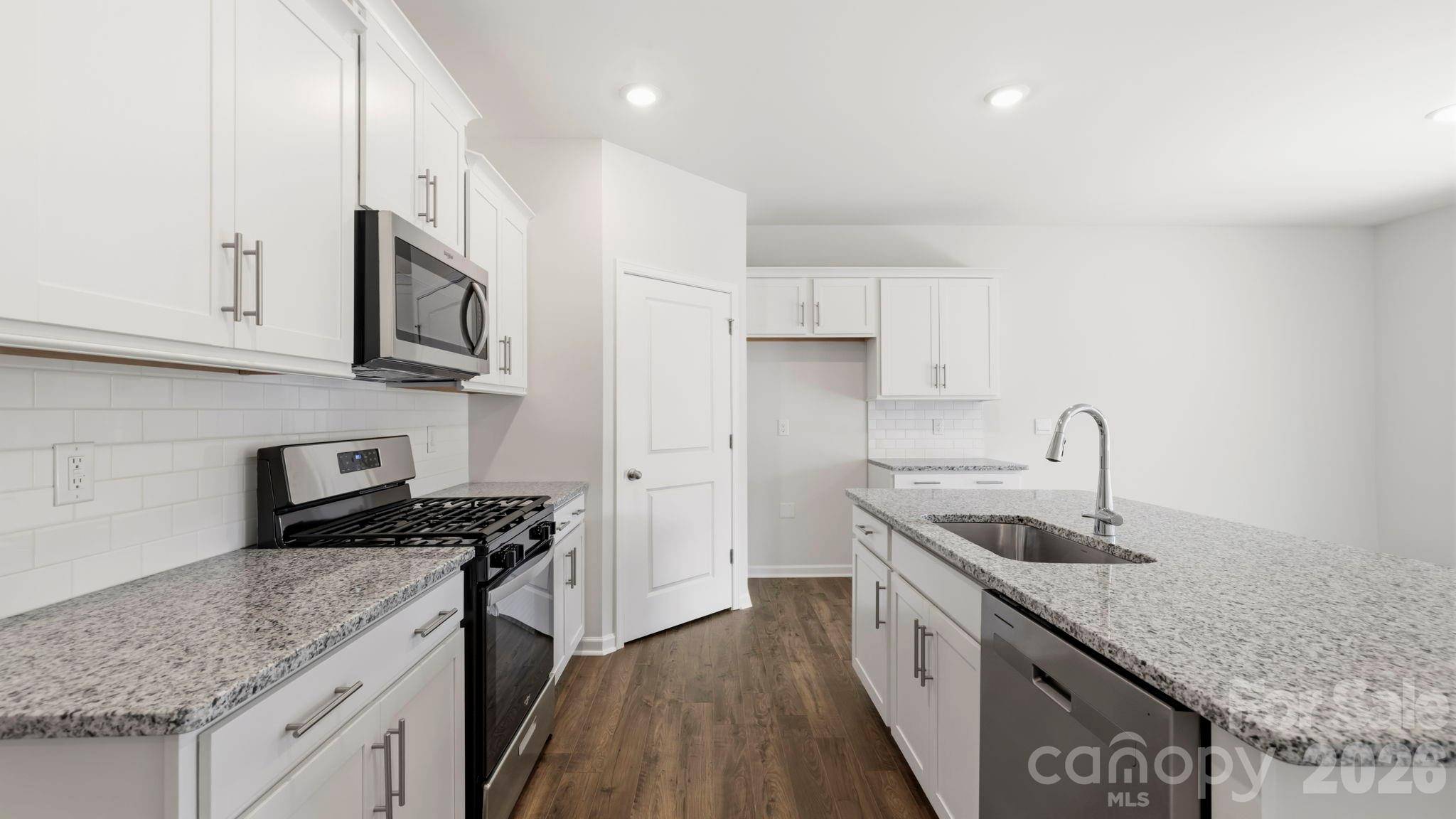 85 Ridgehaven DR, Waynesville, NC 28786