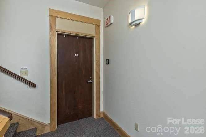56 College ST #201, Asheville, NC 28801