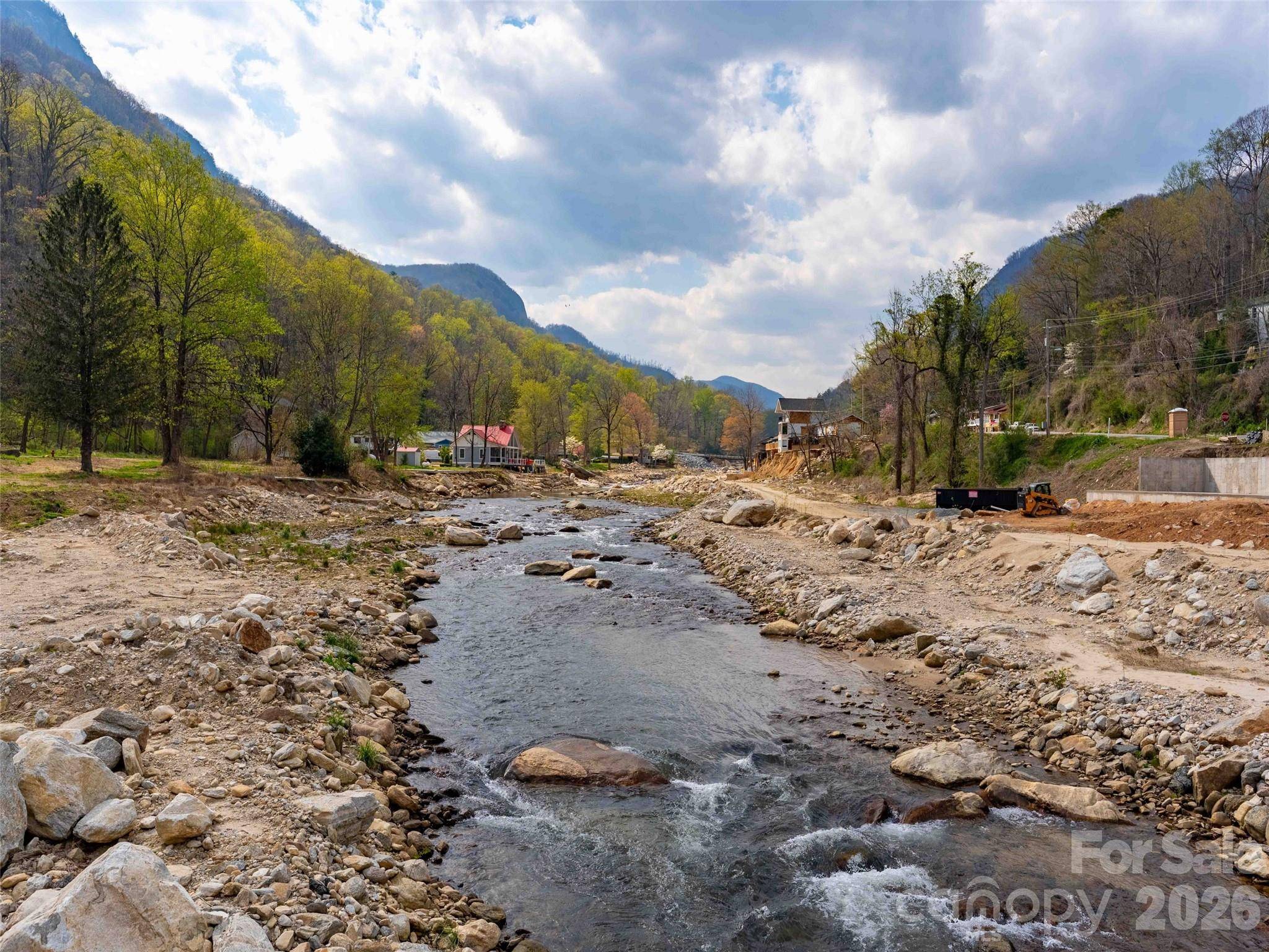 306 Southside DR, Chimney Rock, NC 28720