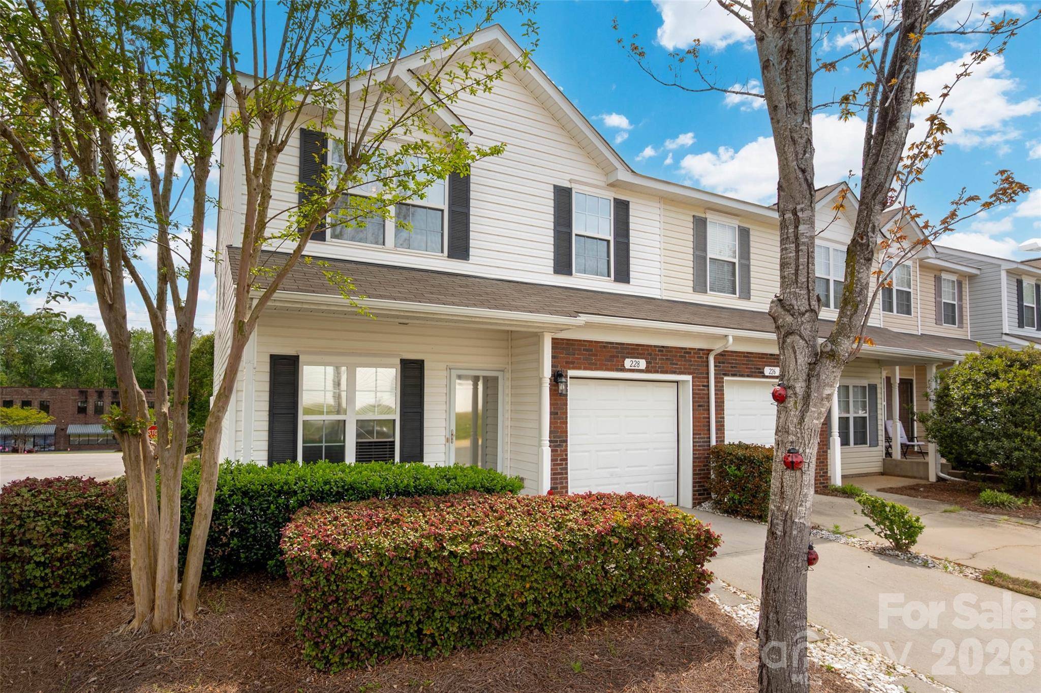 228 Tail Race LN, Fort Mill, SC 29715