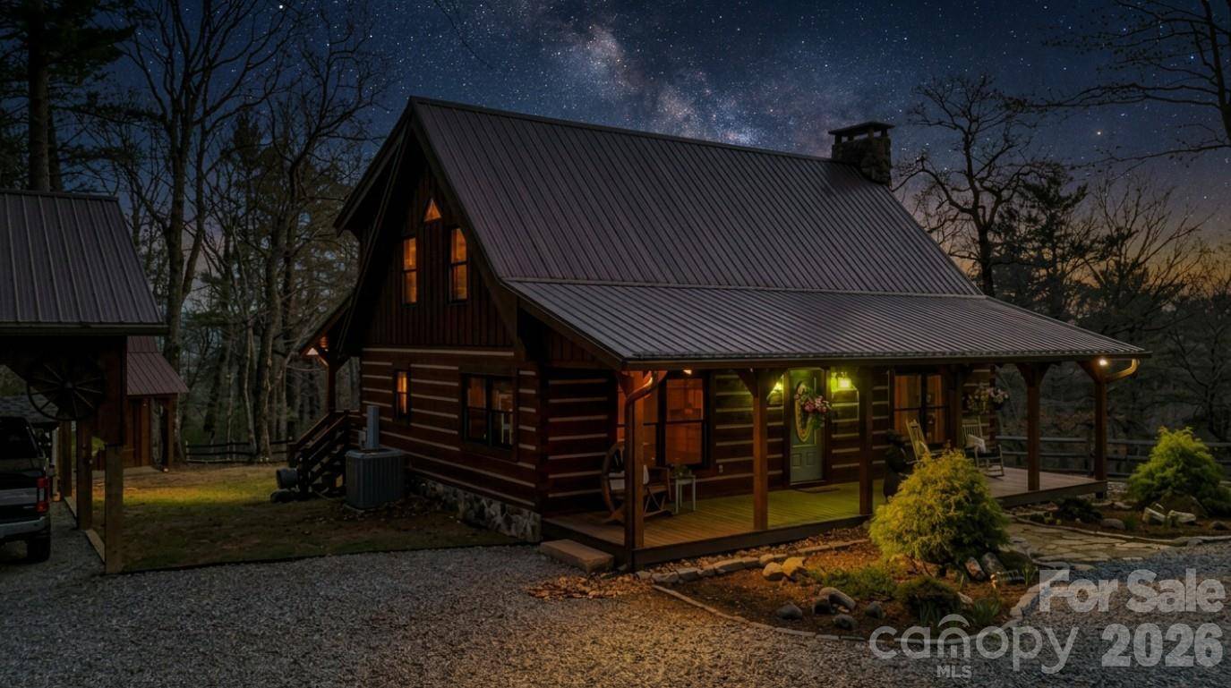 130 Hawkbill RD #+Barn+Apartment, Ferguson, NC 28624