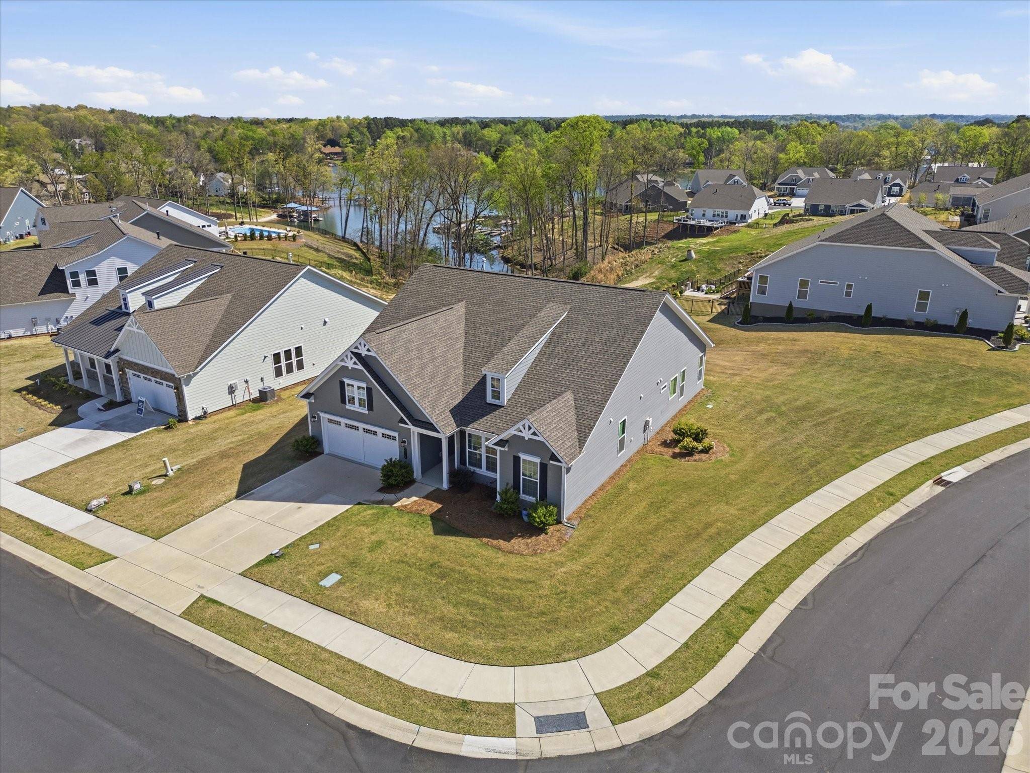 7004 Treetop CT, York, SC 29745