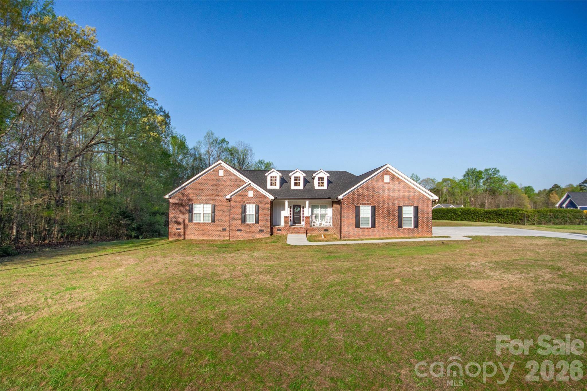 540 New Salem RD #10-11, Statesville, NC 28625