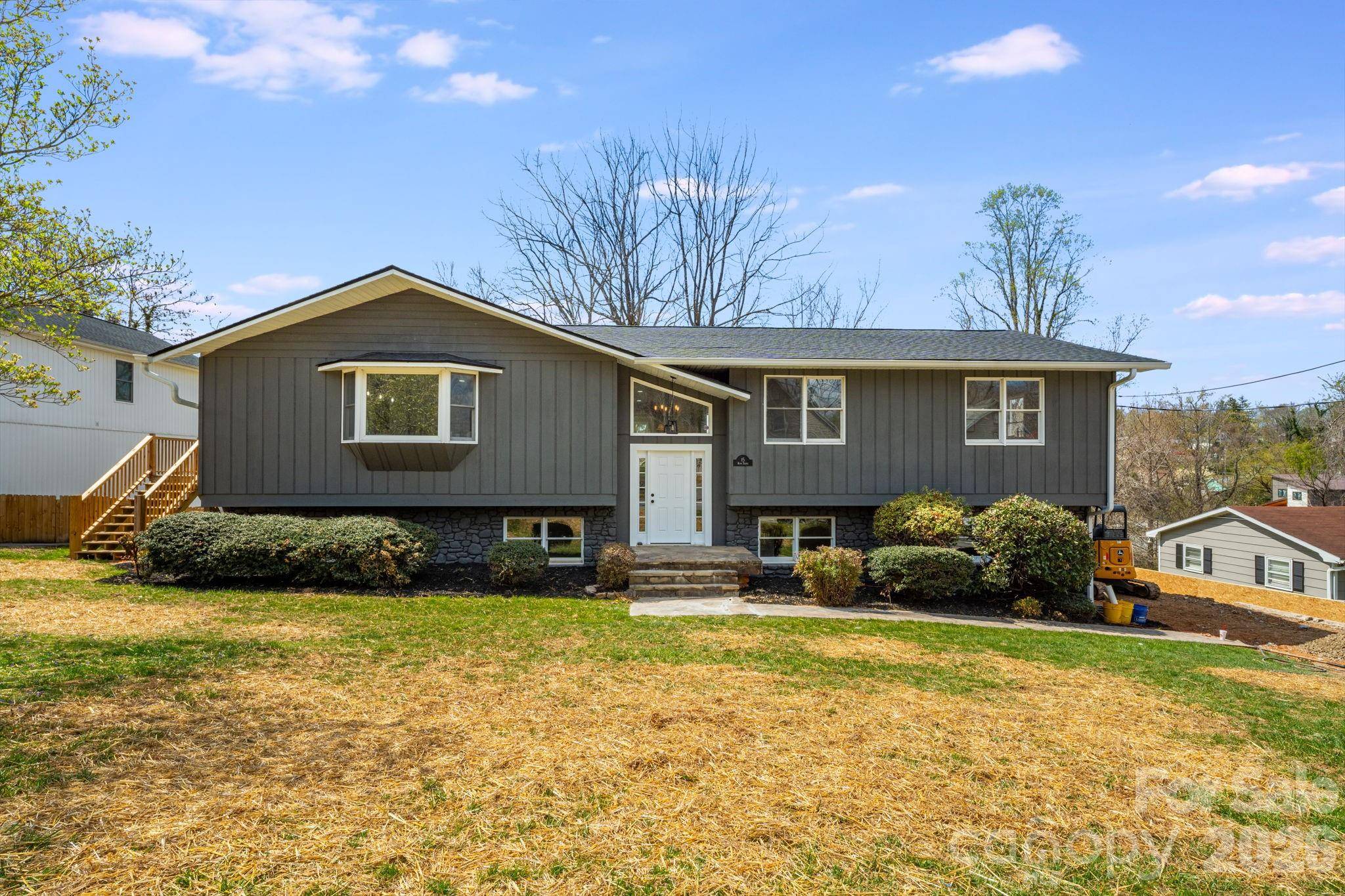 15 Kent ST, Asheville, NC 28803