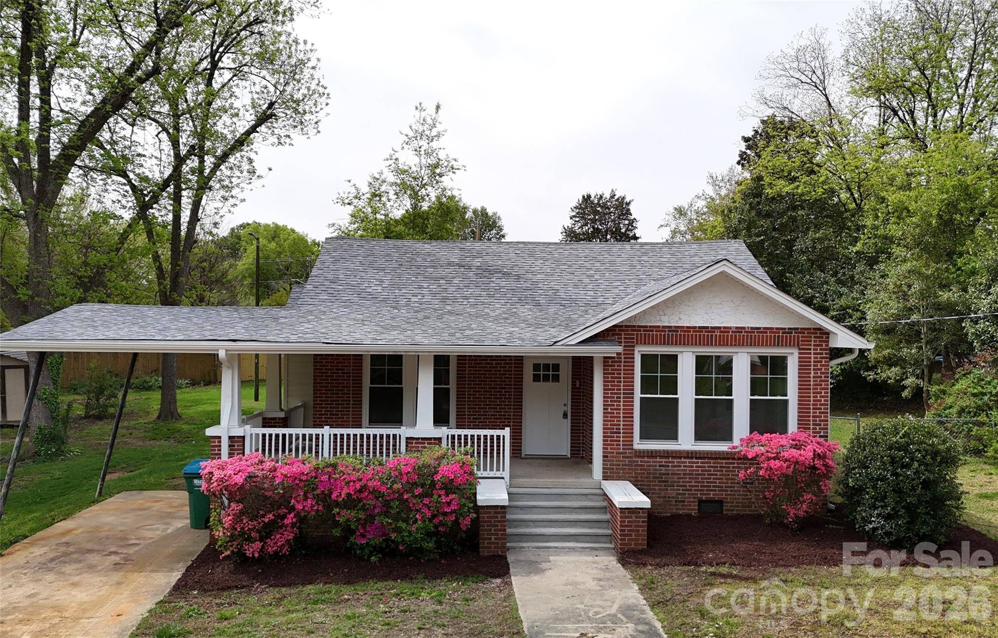 307 W Washington AVE, Bessemer City, NC 28016