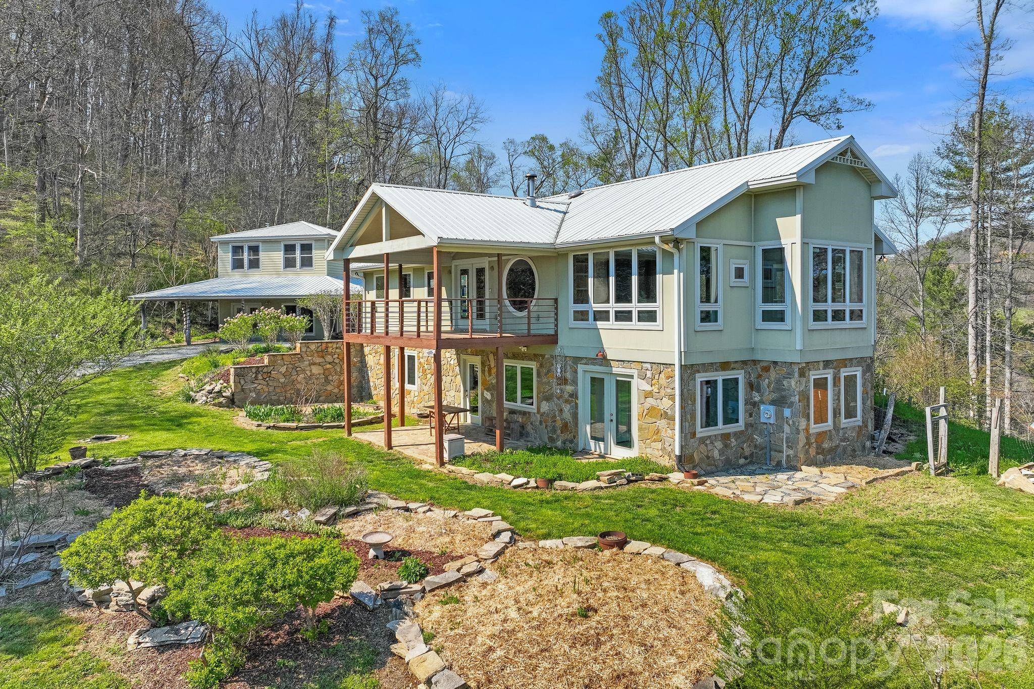 310 Burr RDG, Marshall, NC 28753