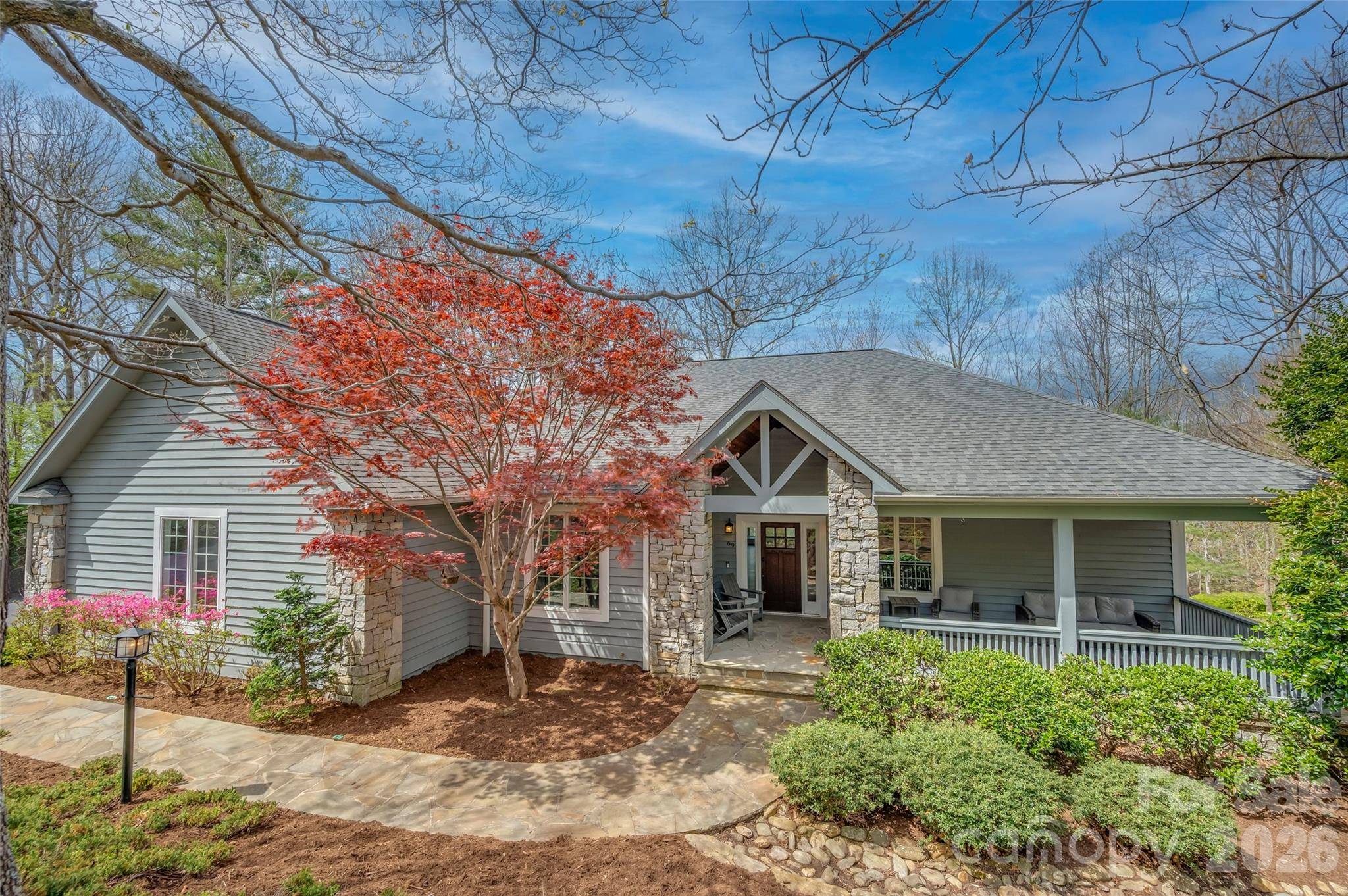 69 Old Hickory TRL, Hendersonville, NC 28739