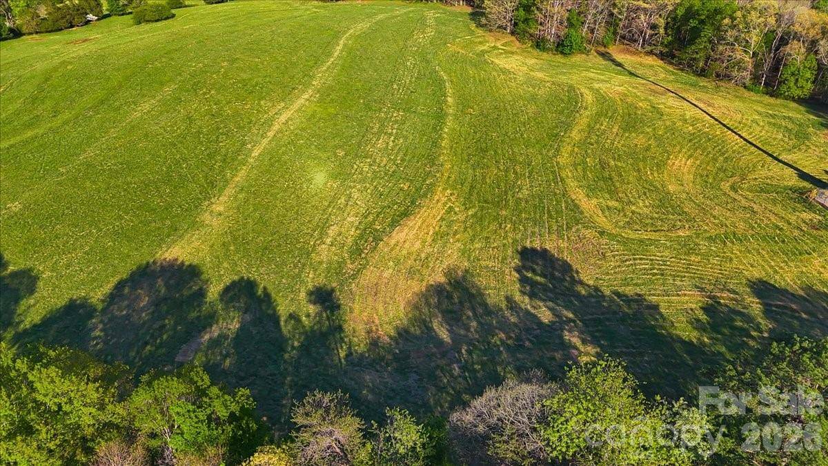 2923 Doc Pugh RD, Connelly Springs, NC 28612