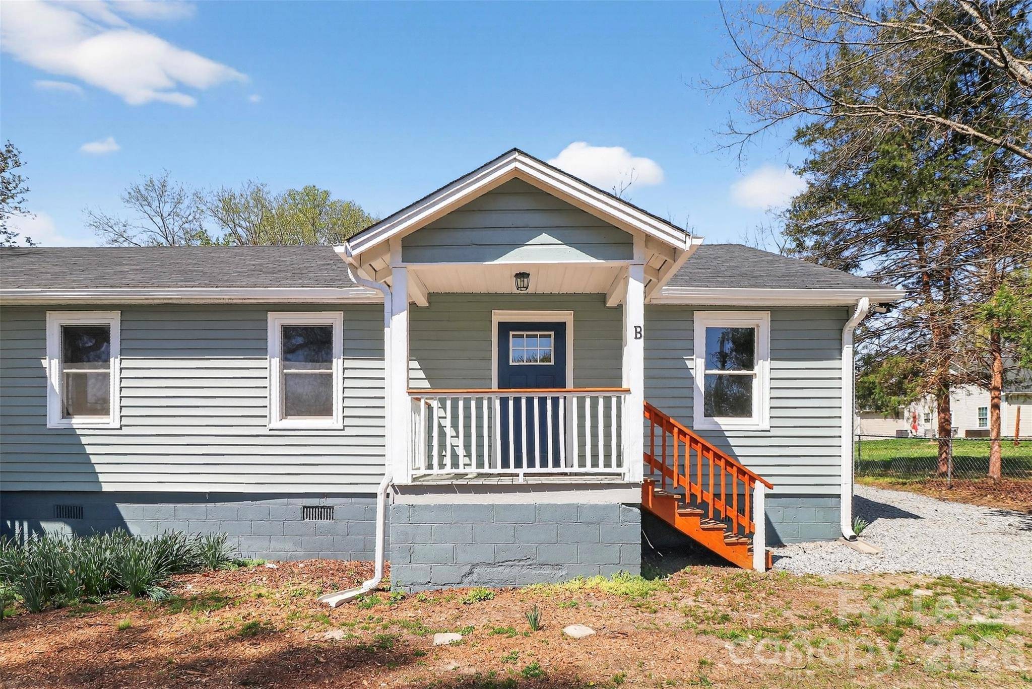 510 S 12th ST #B, Bessemer City, NC 28016