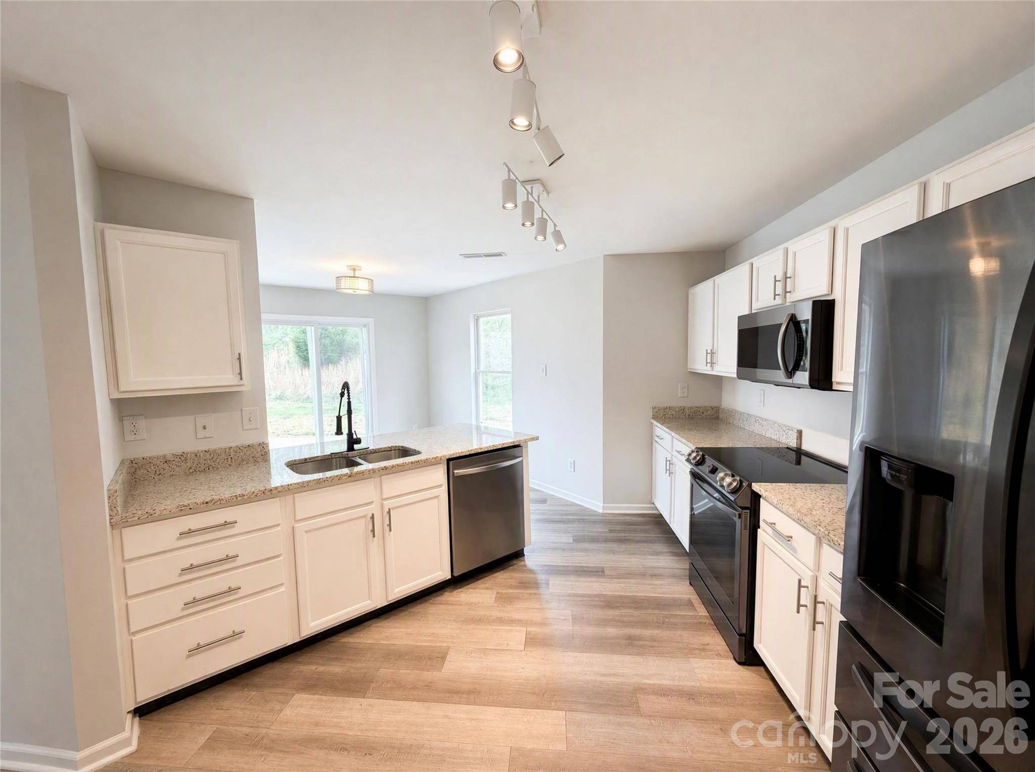 416 Inverness LN, Salisbury, NC 28146