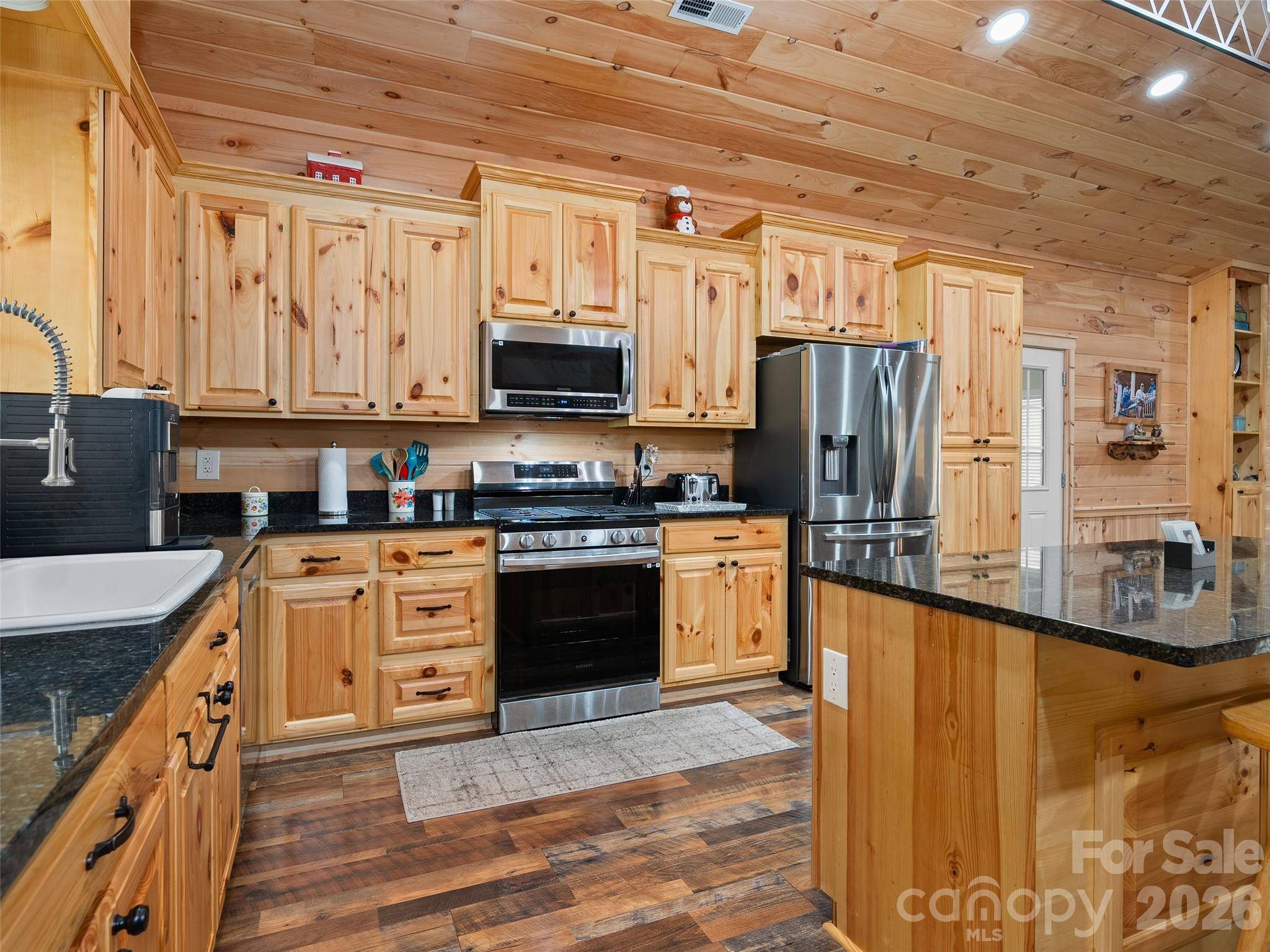 44 Rapid Waters WAY, Waynesville, NC 28785