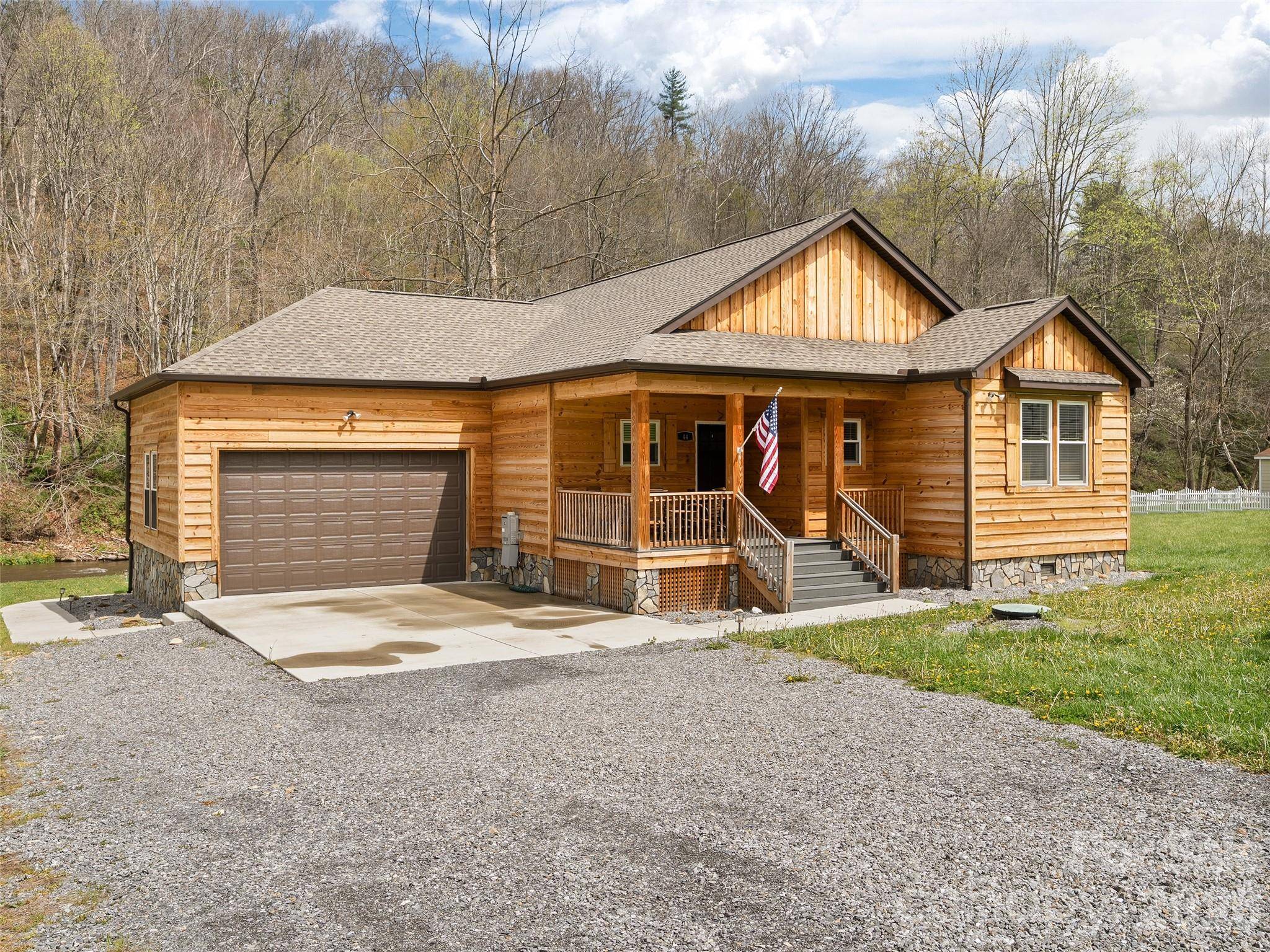 44 Rapid Waters WAY, Waynesville, NC 28785