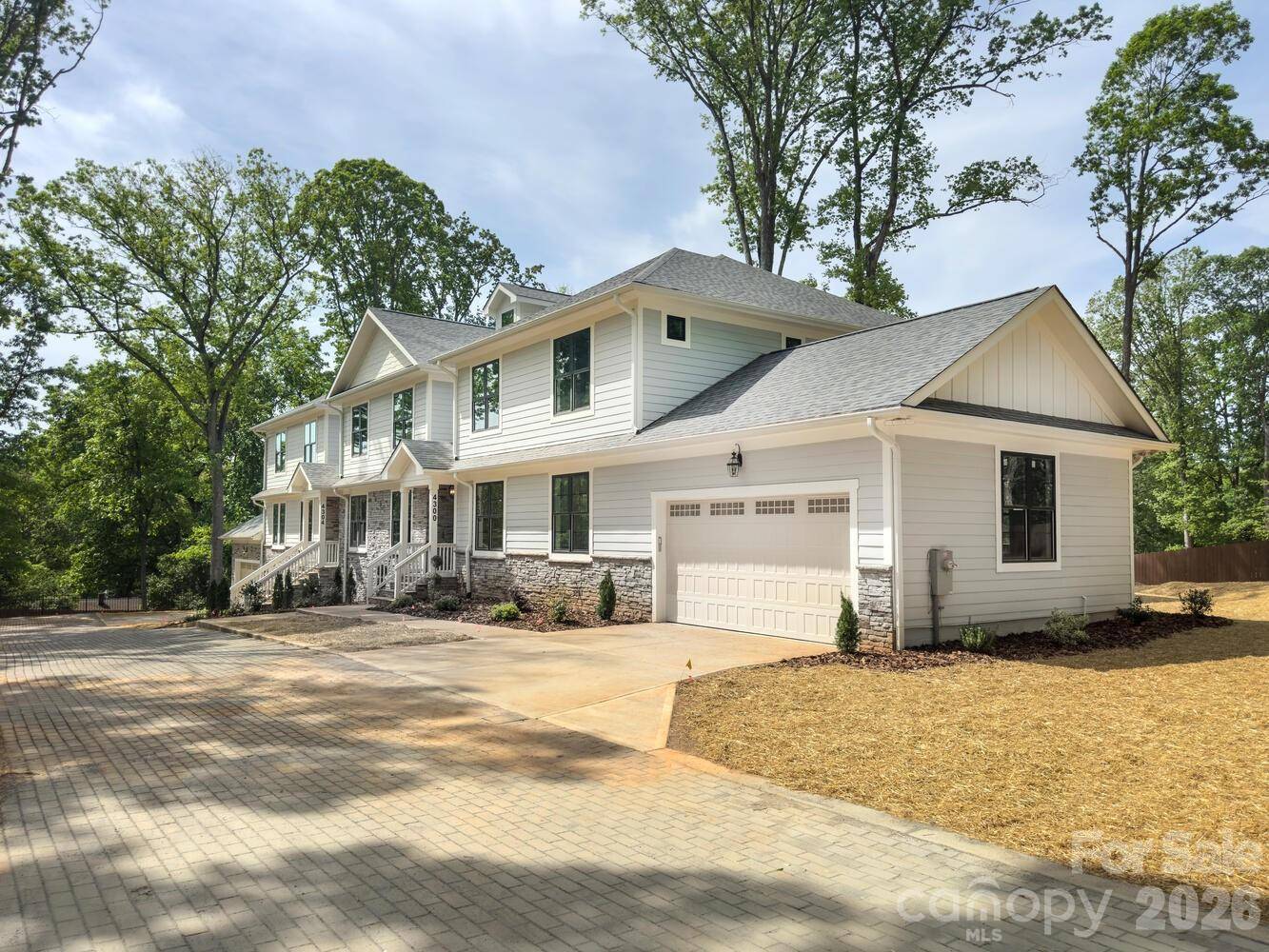 4300 Tangle DR, Charlotte, NC 28211