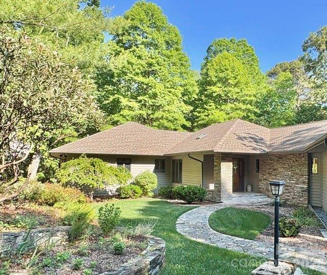 100 Elmridge DR, Flat Rock, NC 28731