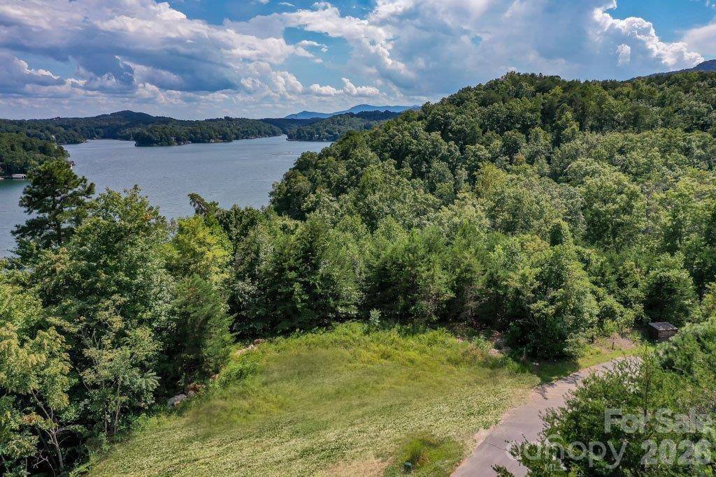 000 Holmstead DR, Lake Lure, NC 28746