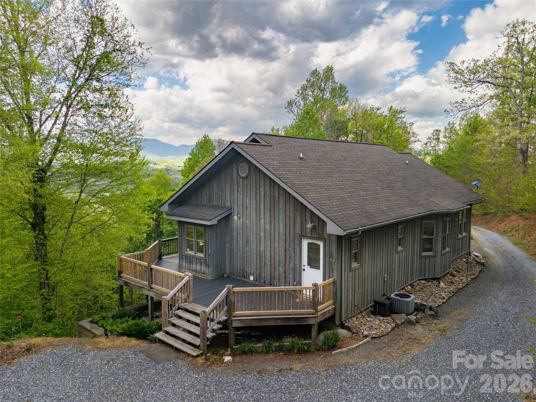219 Sandalwood DR, Whittier, NC 28789