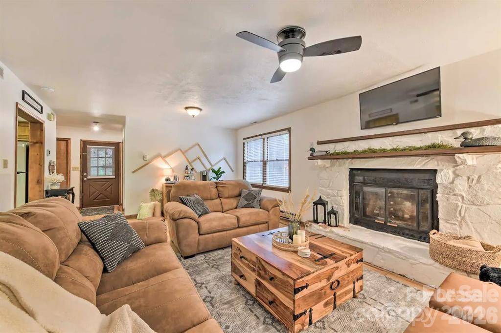 106 Sage CT, Maggie Valley, NC 28716