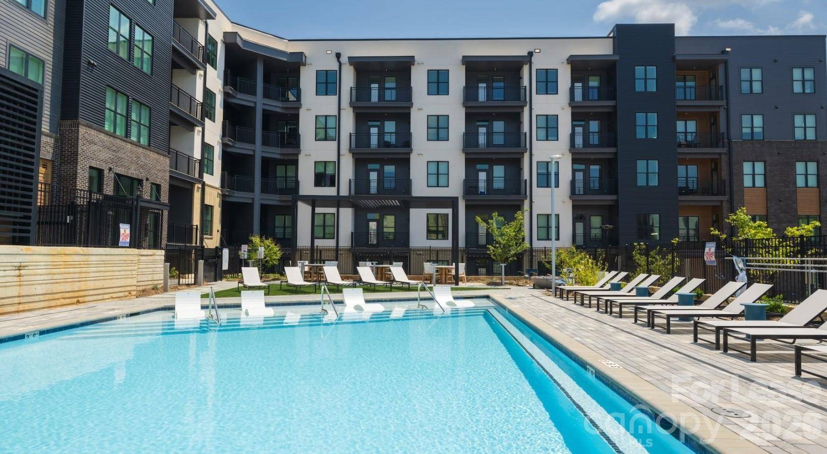 2314 Berryhill RD #1M, Charlotte, NC 28208