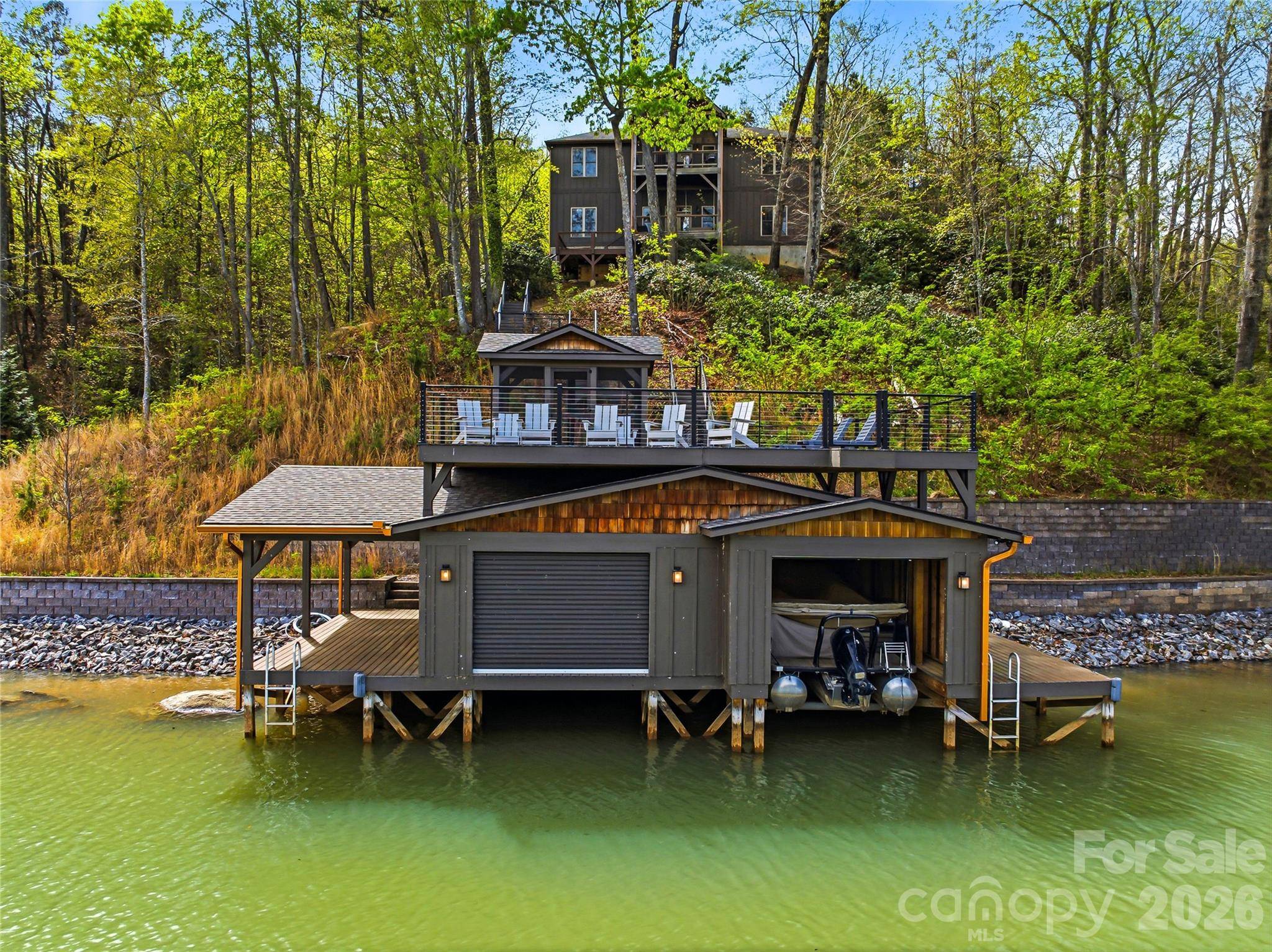 402 Holmstead DR, Lake Lure, NC 28746