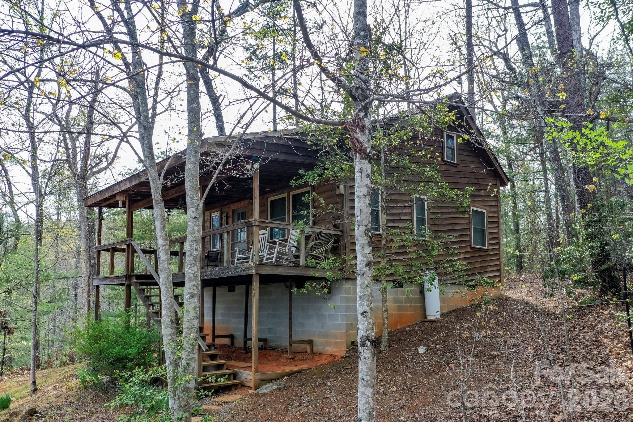 201 N Chase LN, Rutherfordton, NC 28139