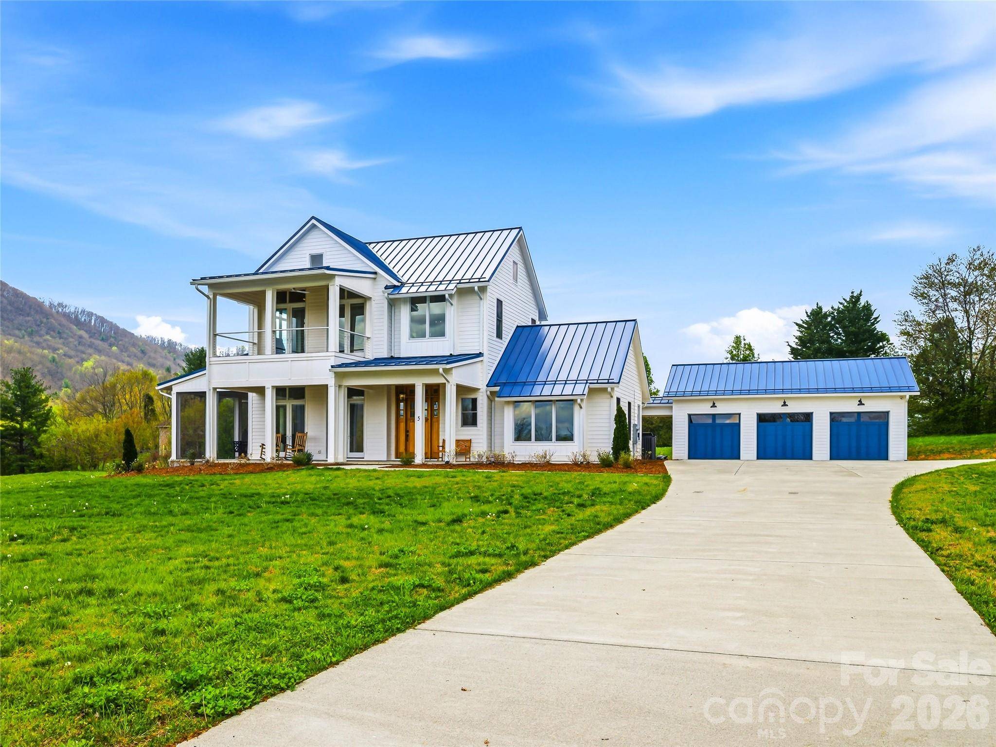 5 Sweetgrass LN, Fletcher, NC 28732