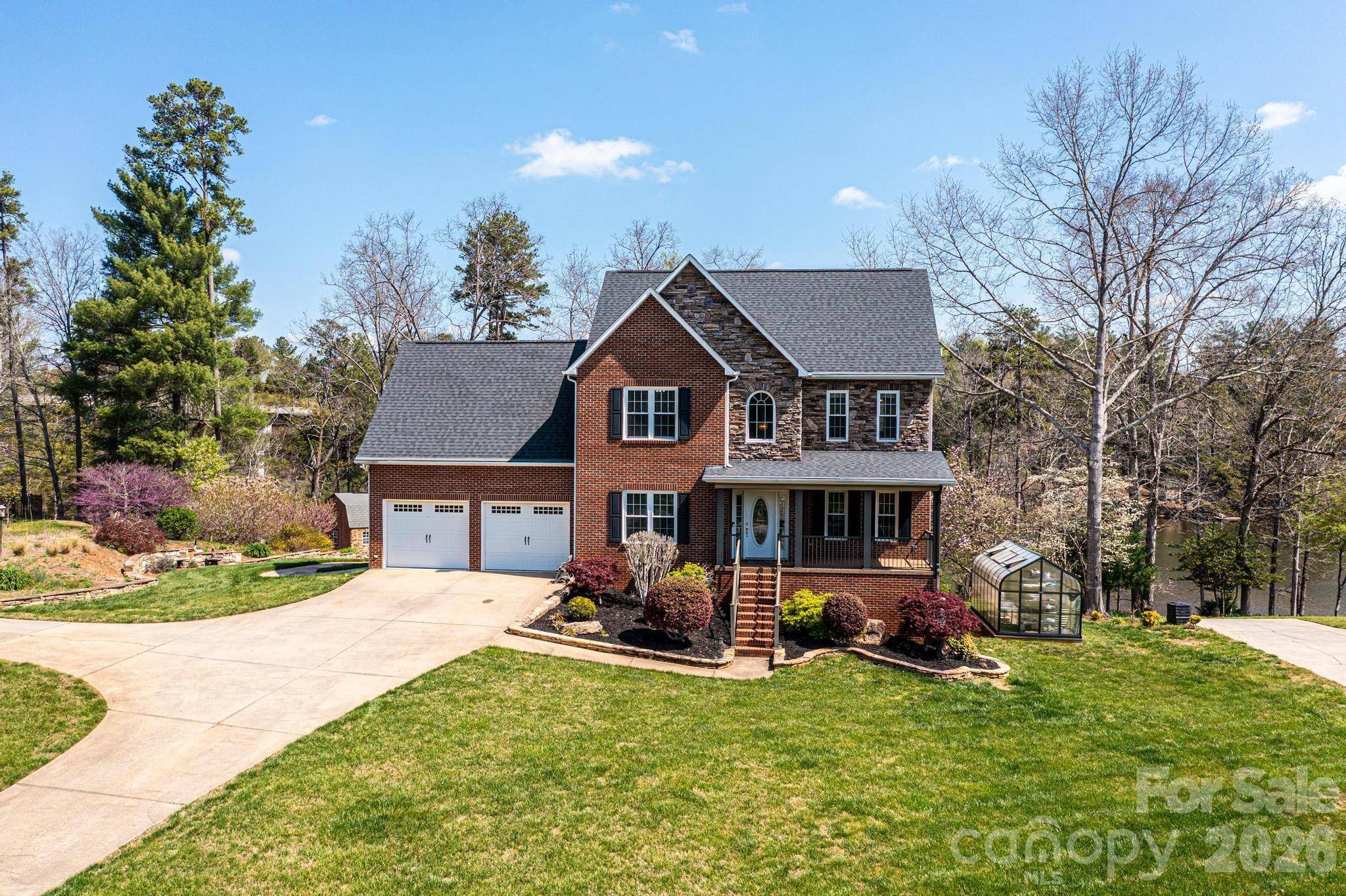 4726 Crystal Falls AVE, Hickory, NC 28601