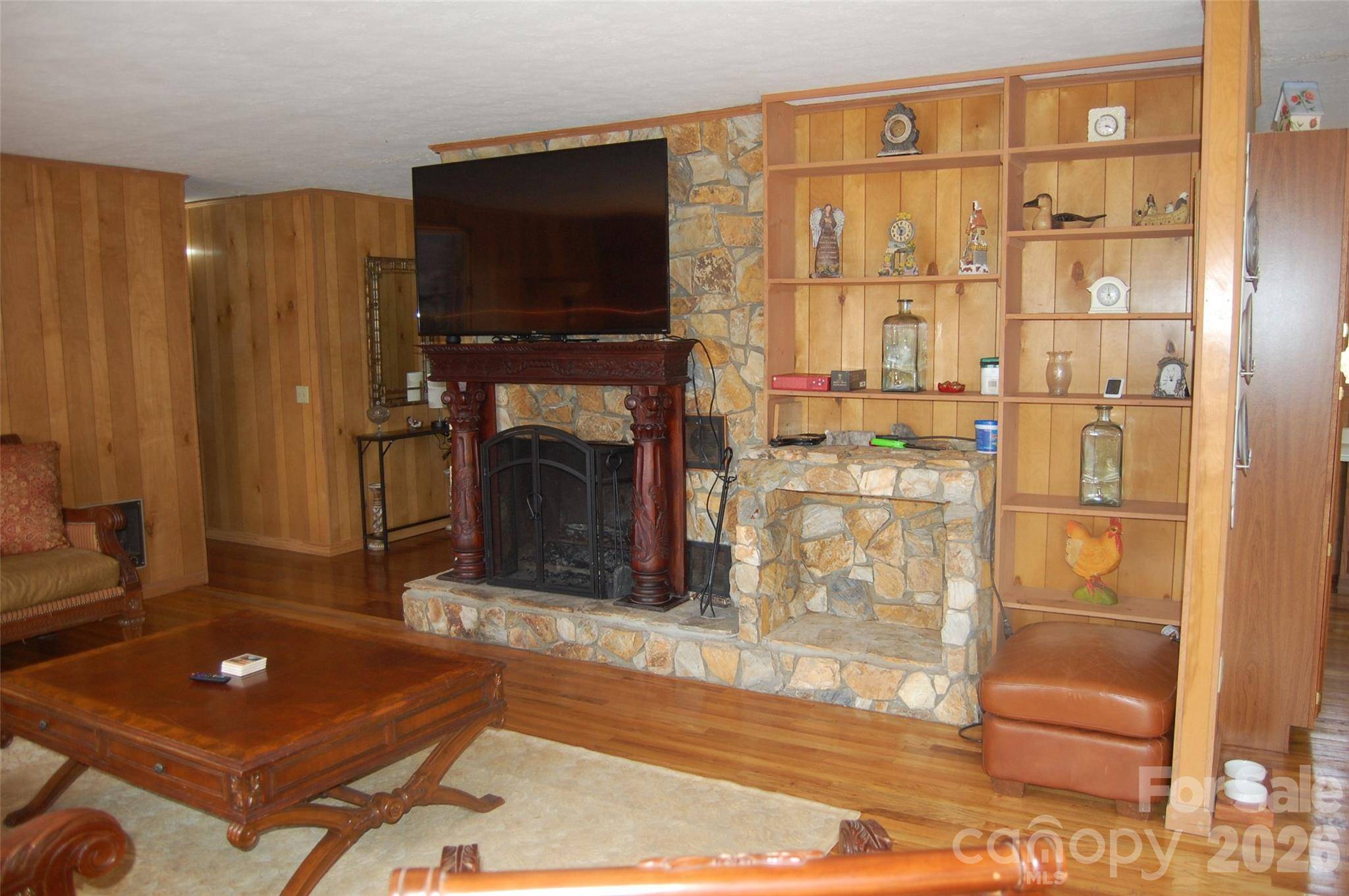114 Lady Slipper LOOP, Newland, NC 28657