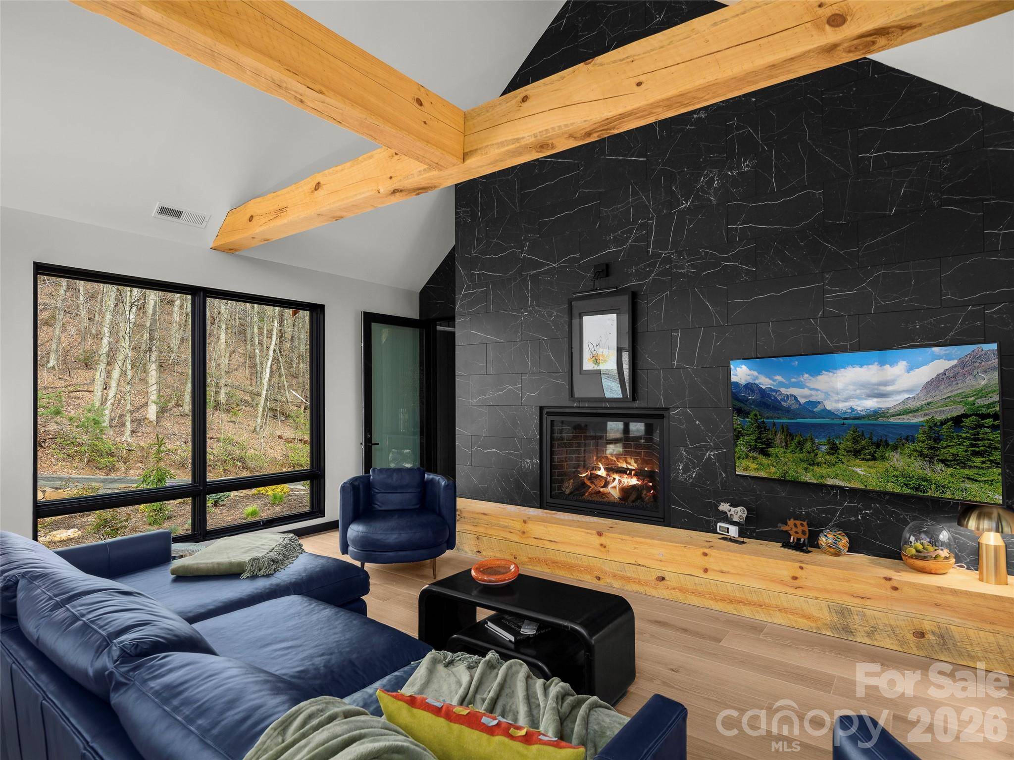 80 Hemlock CIR, Black Mountain, NC 28711