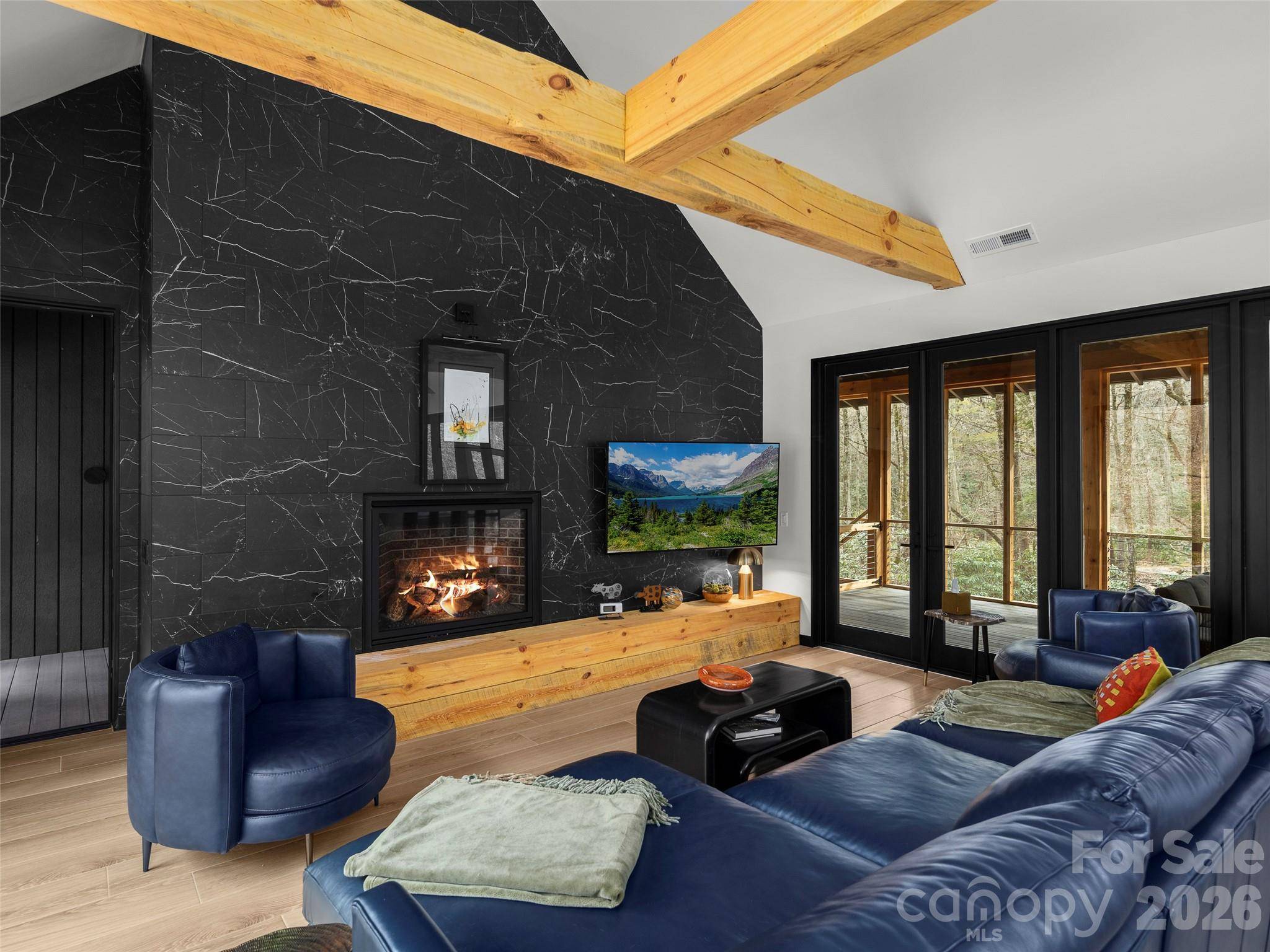 80 Hemlock CIR, Black Mountain, NC 28711