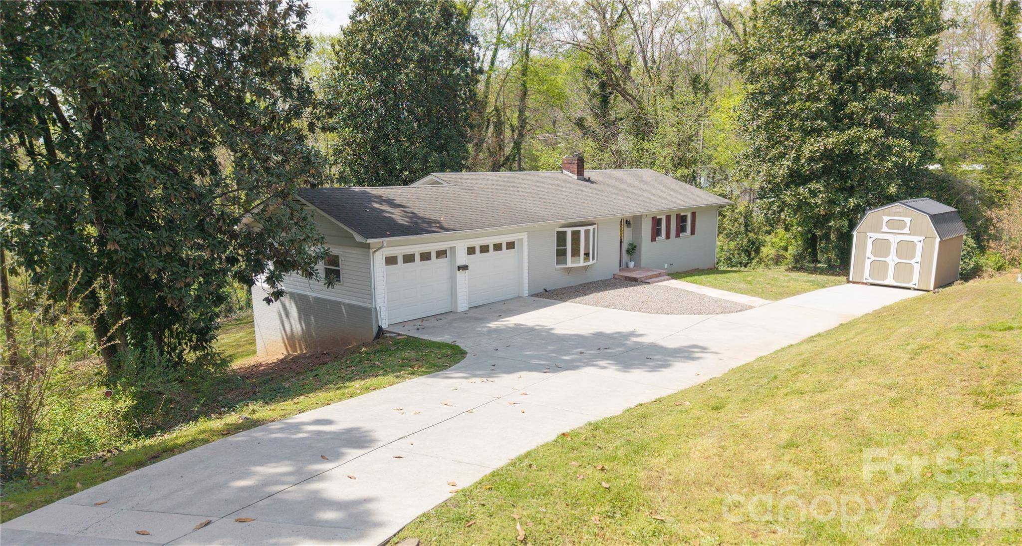 414 Patton ST, Morganton, NC 28655