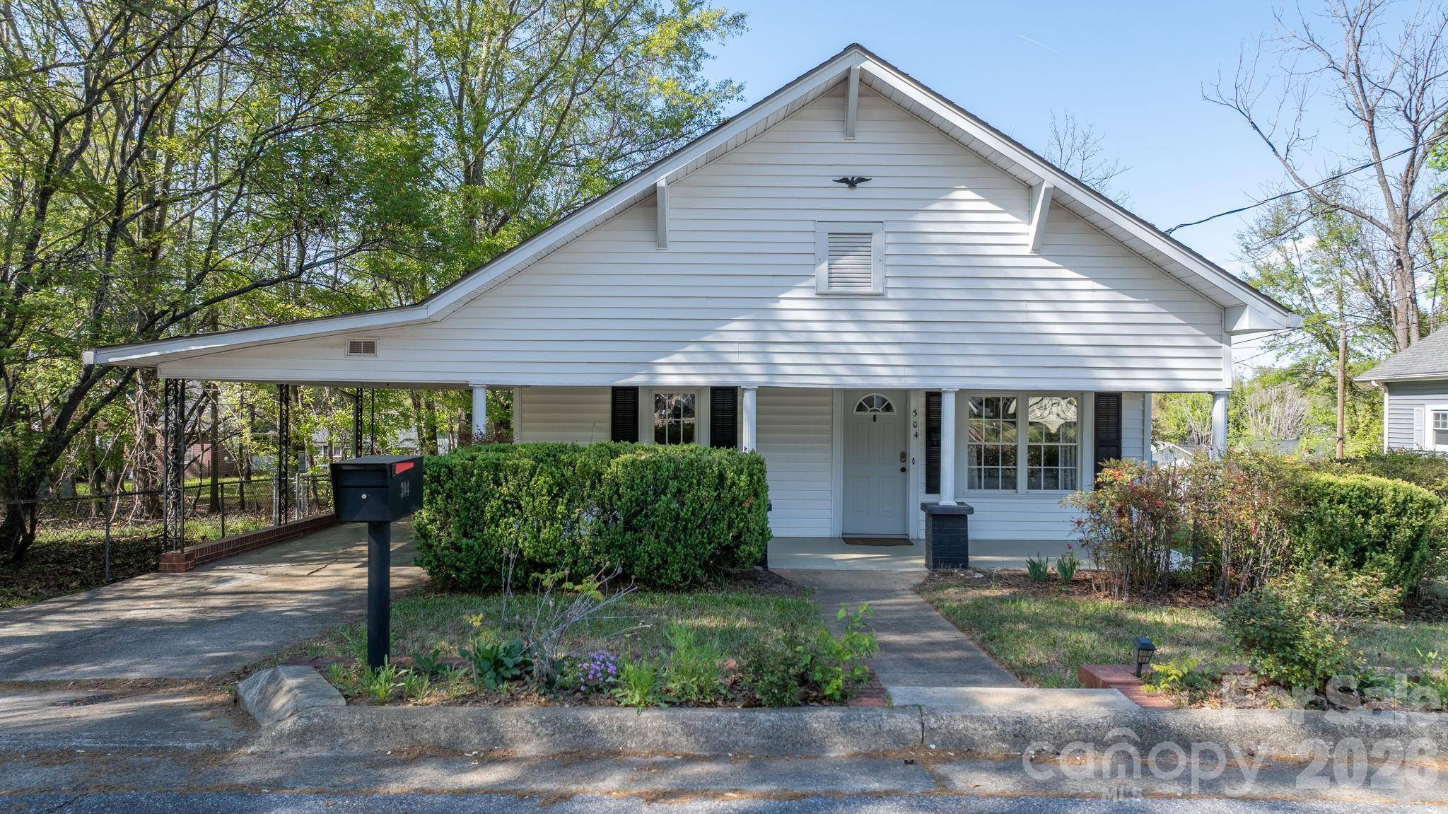 304 Garrou AVE SE, Valdese, NC 28690