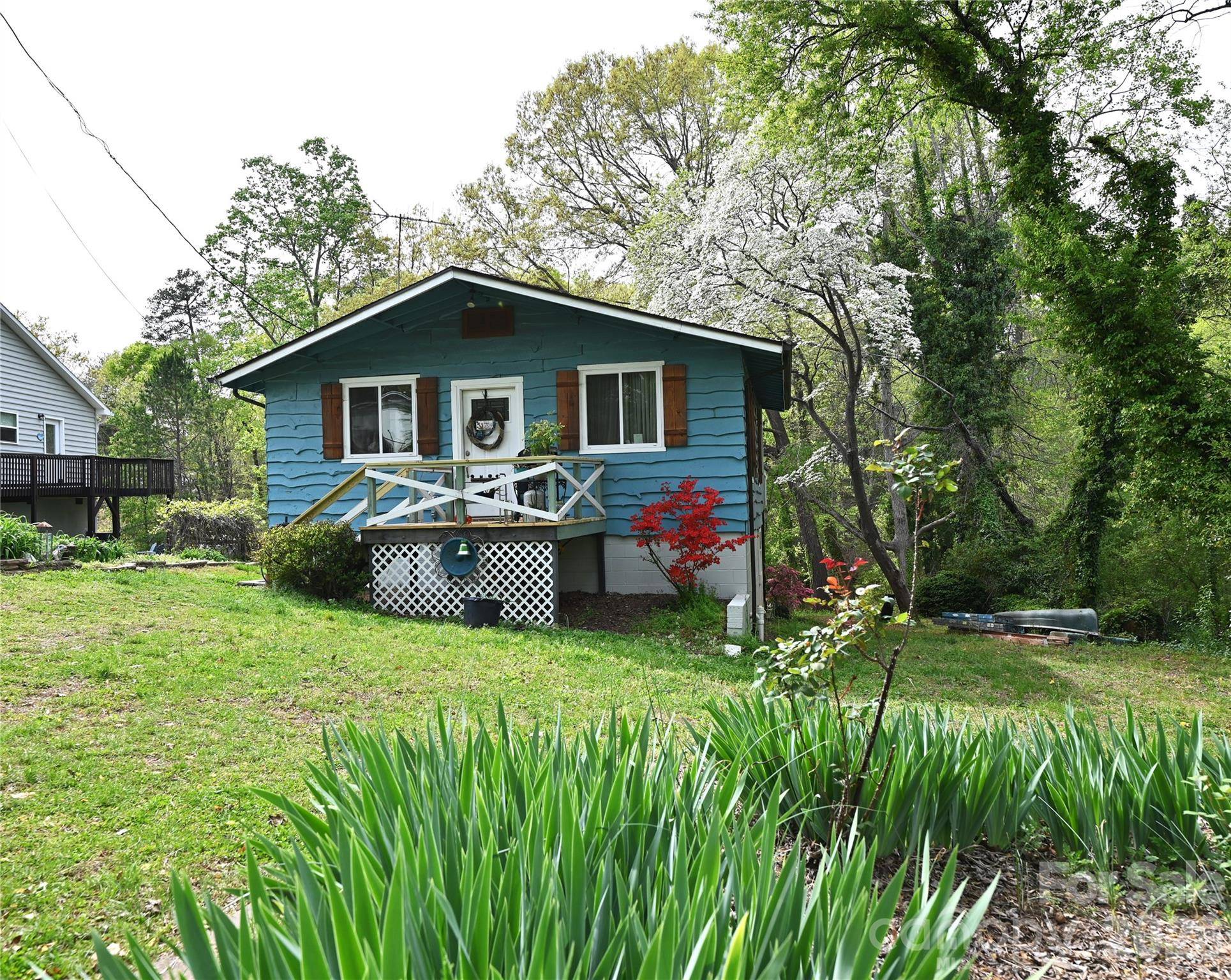 198 Clouse LN, Taylorsville, NC 28681