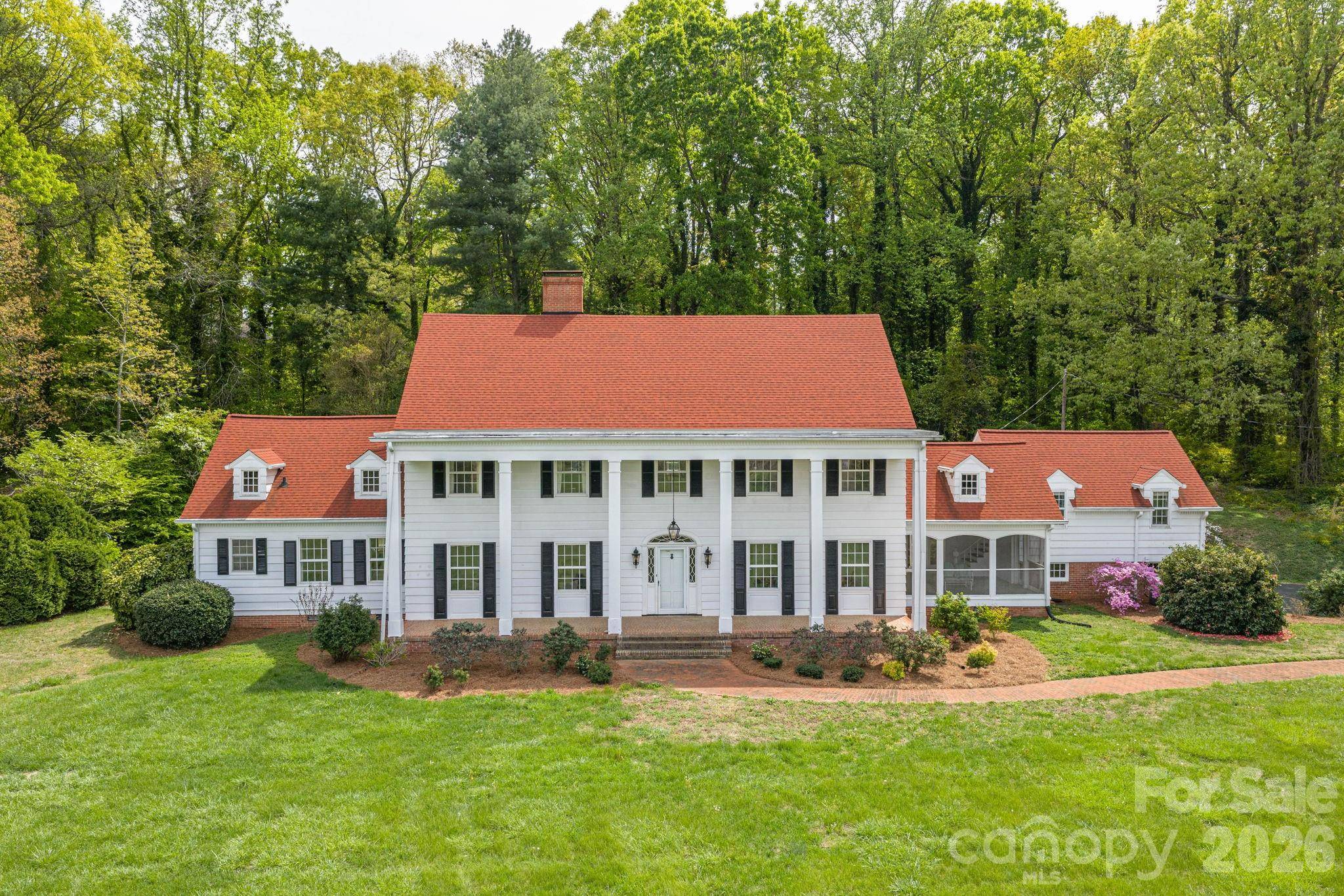 1233 General Hoke DR, Lincolnton, NC 28092