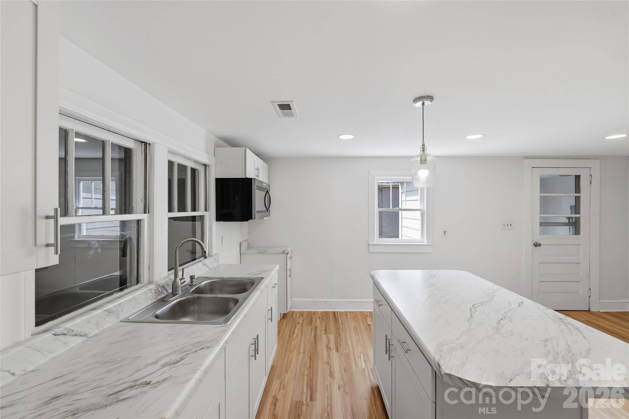 2231 Claremont RD, Newton, NC 28658