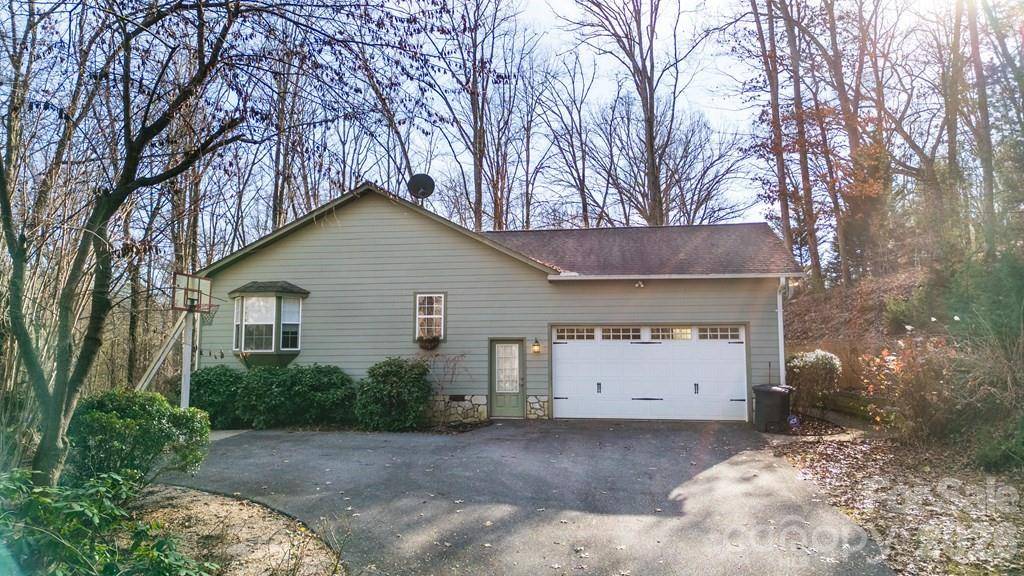 241 Crocus LN, Sylva, NC 28779